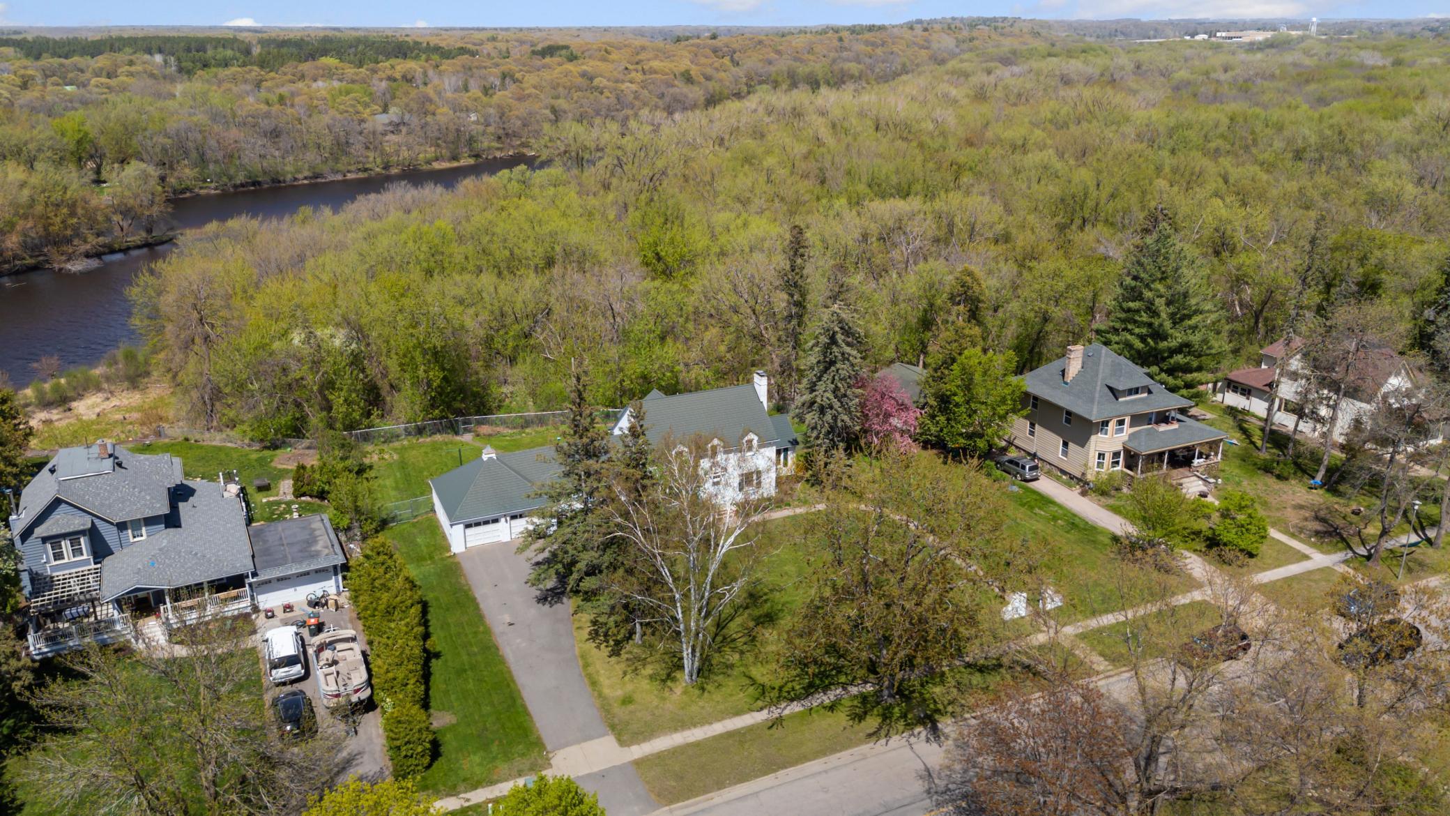 415 Bluff Avenue, Brainerd MN 56401 - Photo 11 of 61