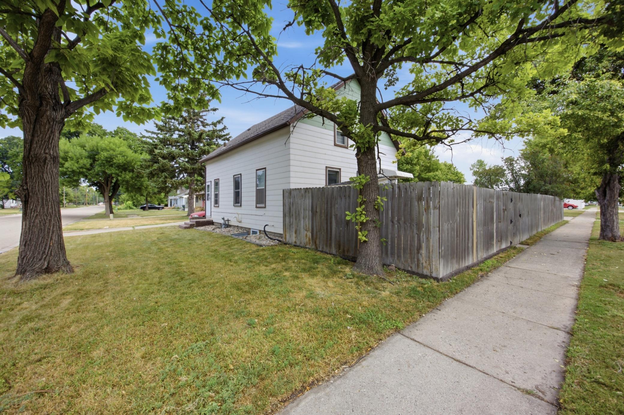 1502 2nd Avenue N, Moorhead MN 56560 - Photo 27 of 28