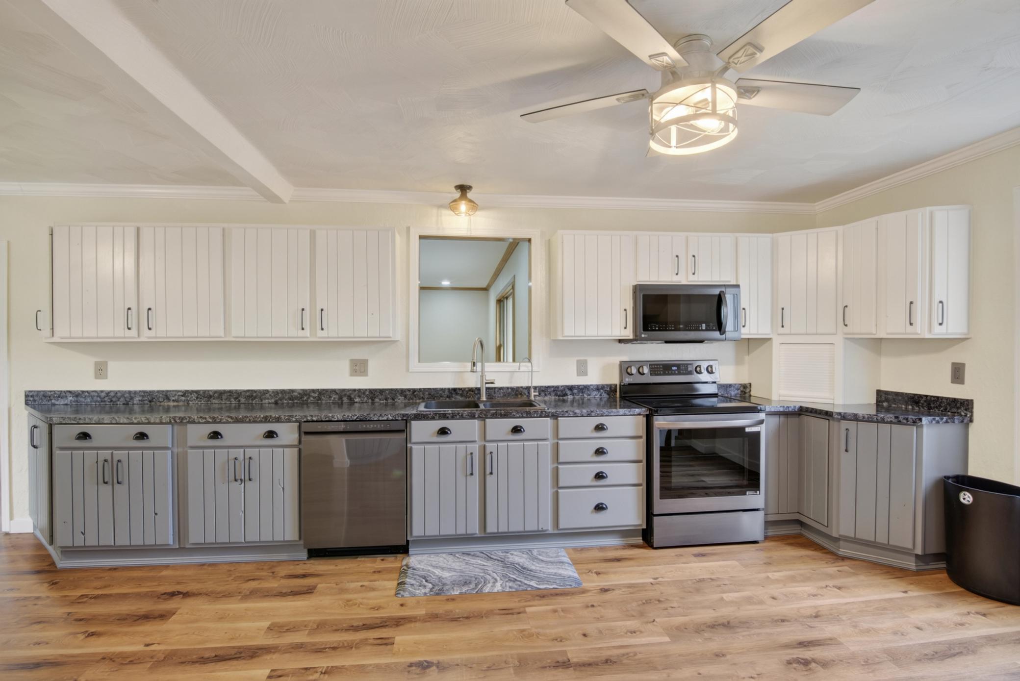 1965 single family home for sale at 12720 45th Street SE in Fingal, ND — 3 bed, 2 bath (photo 11 of 61)