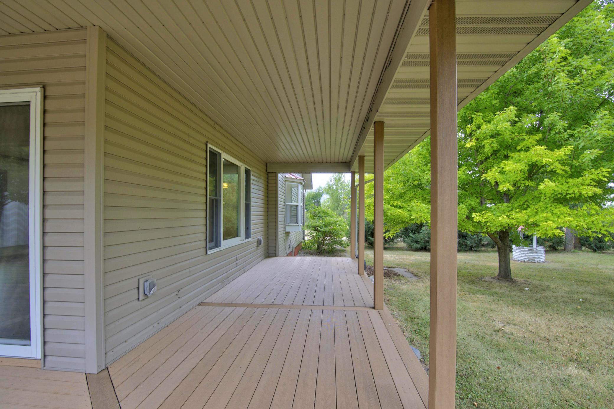 1965 single family home for sale at 12720 45th Street SE in Fingal, ND — 3 bed, 2 bath (photo 15 of 61)