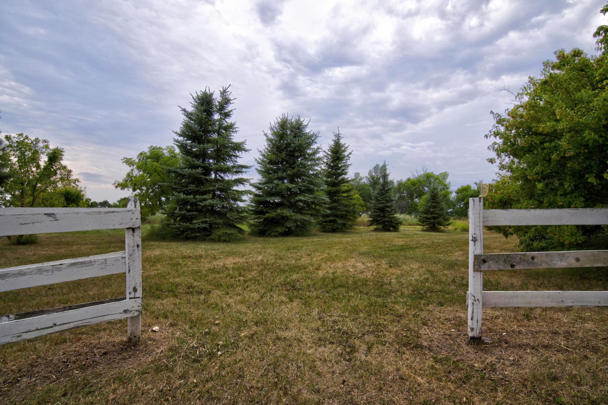 1965 single family home for sale at 12720 45th Street SE in Fingal, ND — 3 bed, 2 bath (photo 51 of 61)