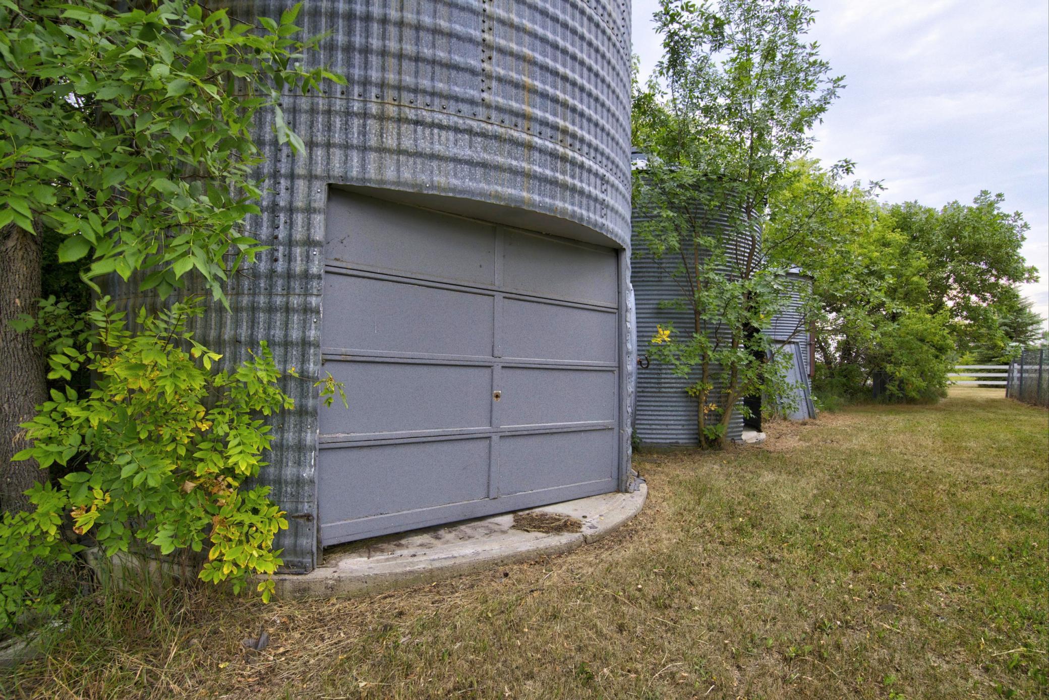 1965 single family home for sale at 12720 45th Street SE in Fingal, ND — 3 bed, 2 bath (photo 52 of 61)