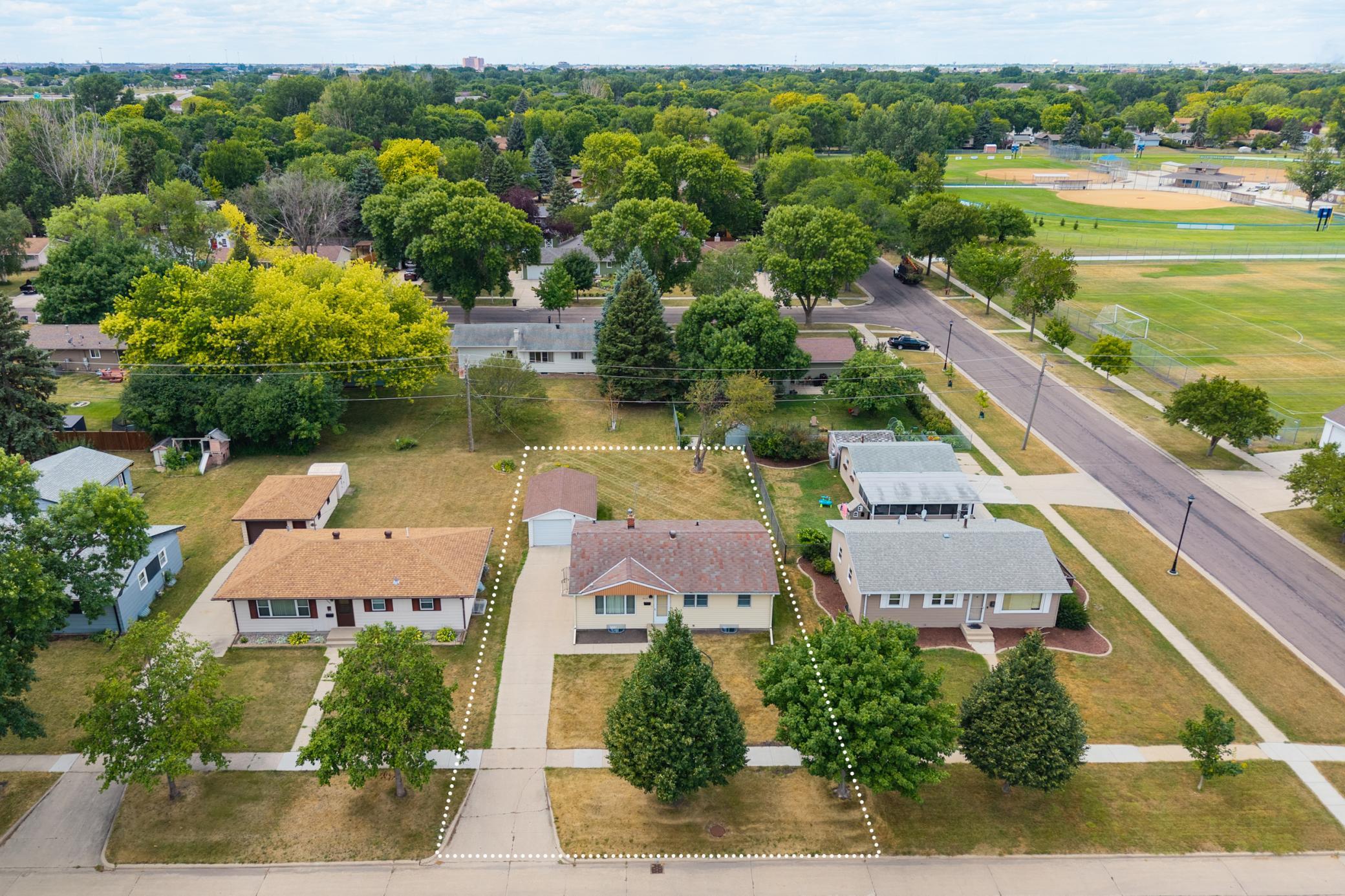 1805 17th Street S, Fargo ND 58103 - Photo 20 of 22
