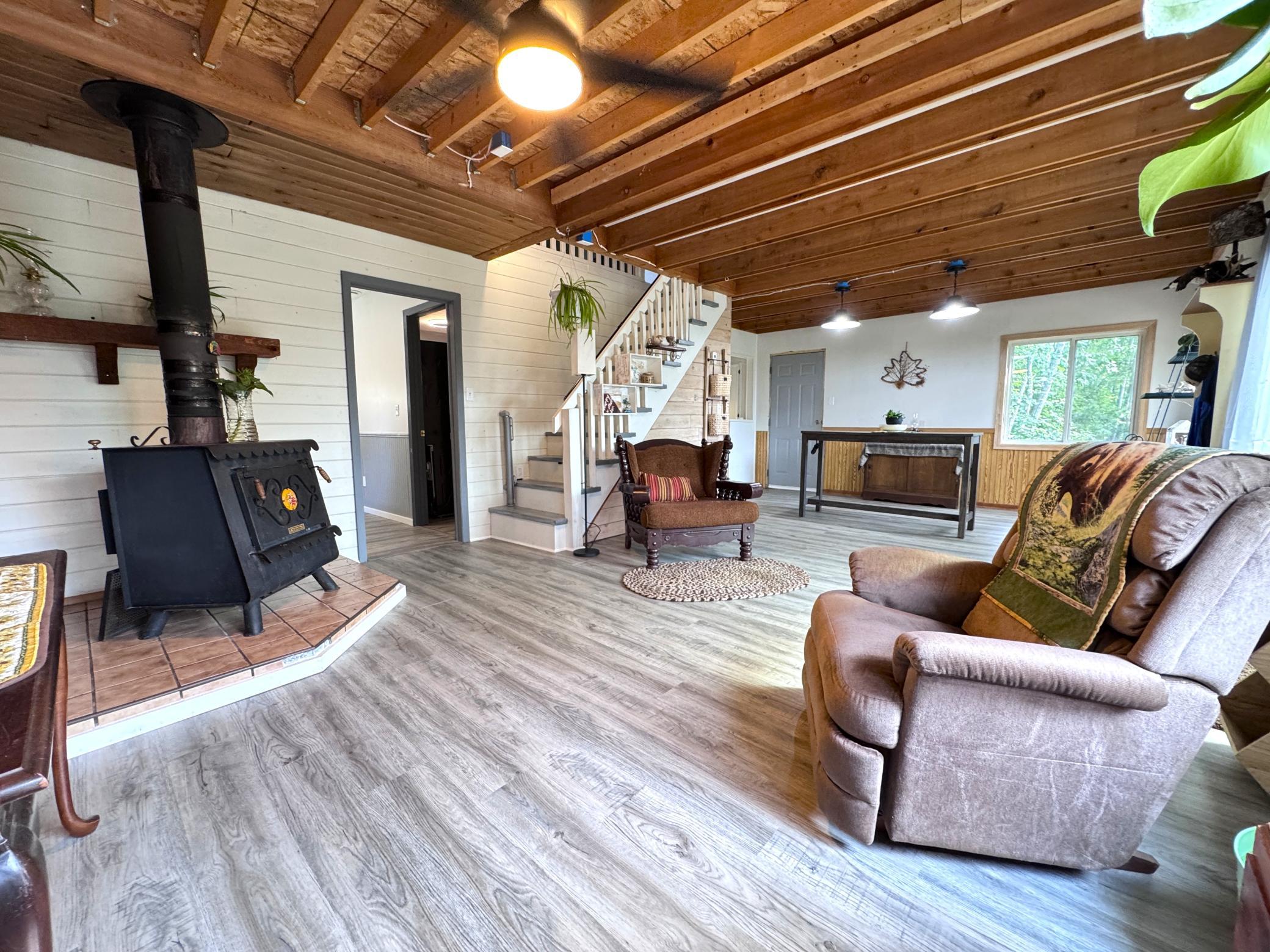 1974 single family home for sale at 40990 Diamond Lake Street in Aitkin, MN — 3 bed, 2 bath (photo 12 of 52)