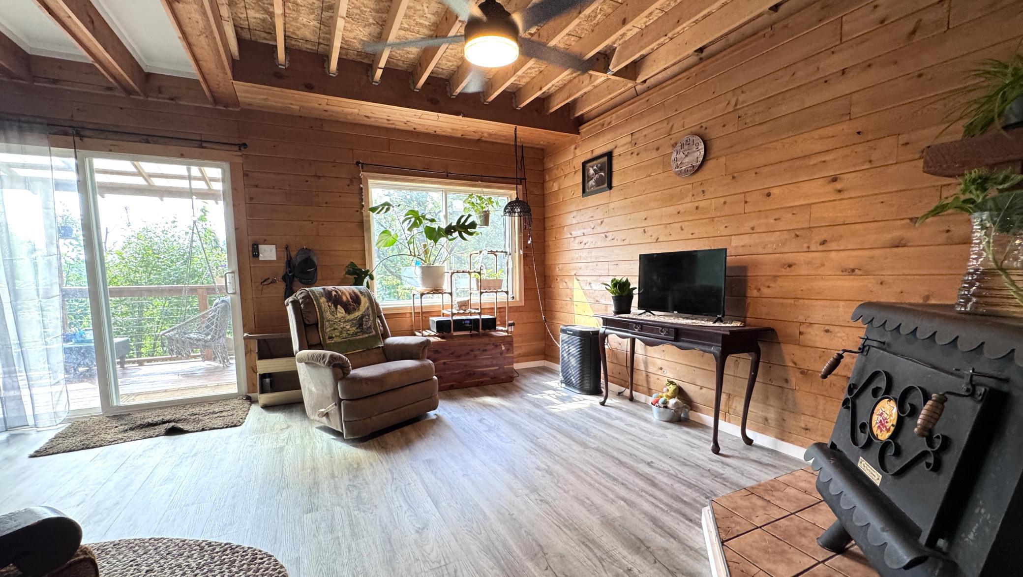 1974 single family home for sale at 40990 Diamond Lake Street in Aitkin, MN — 3 bed, 2 bath (photo 23 of 52)