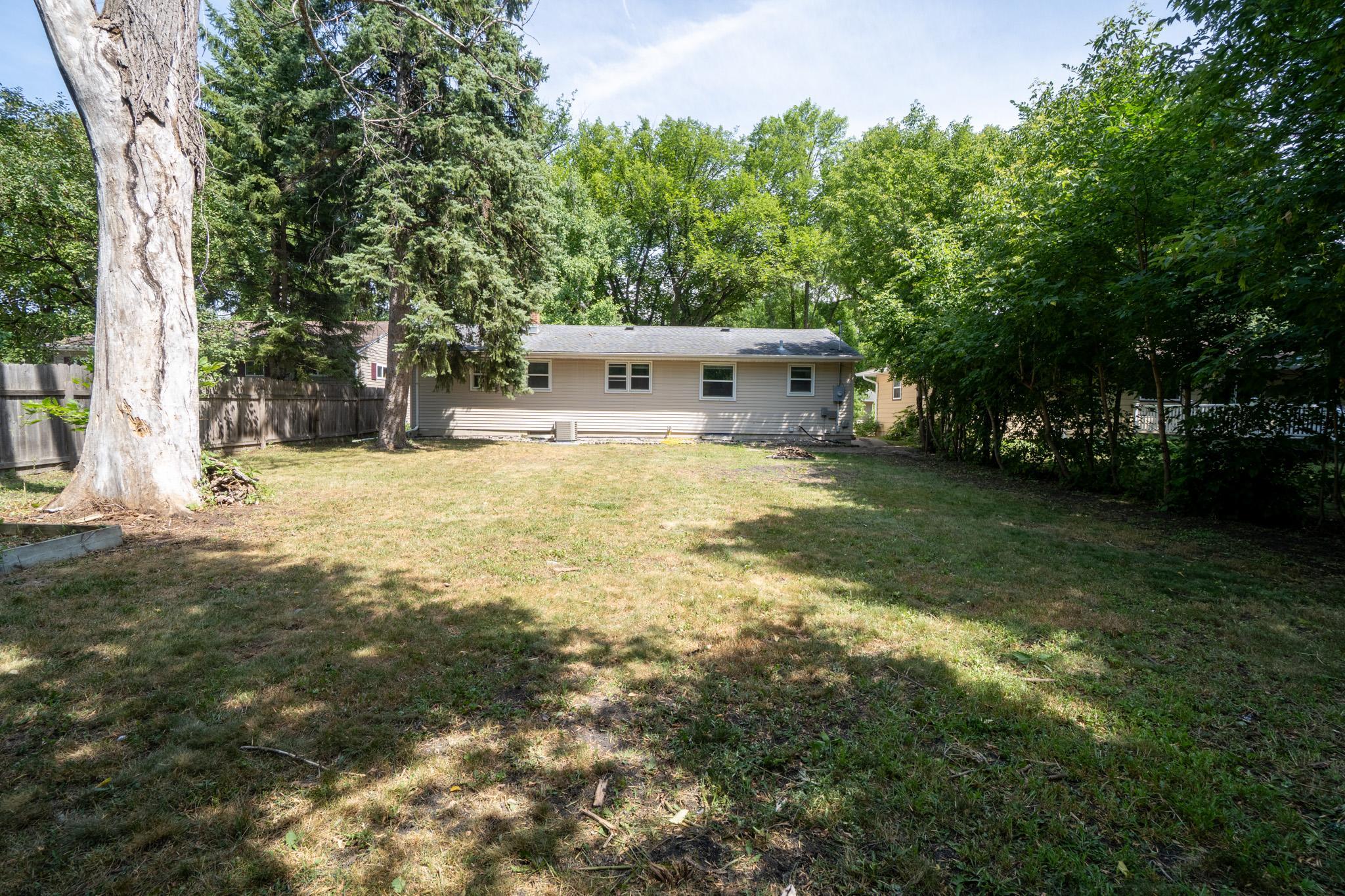 1503 15th Street S, Moorhead MN 56560 - Photo 18 of 20