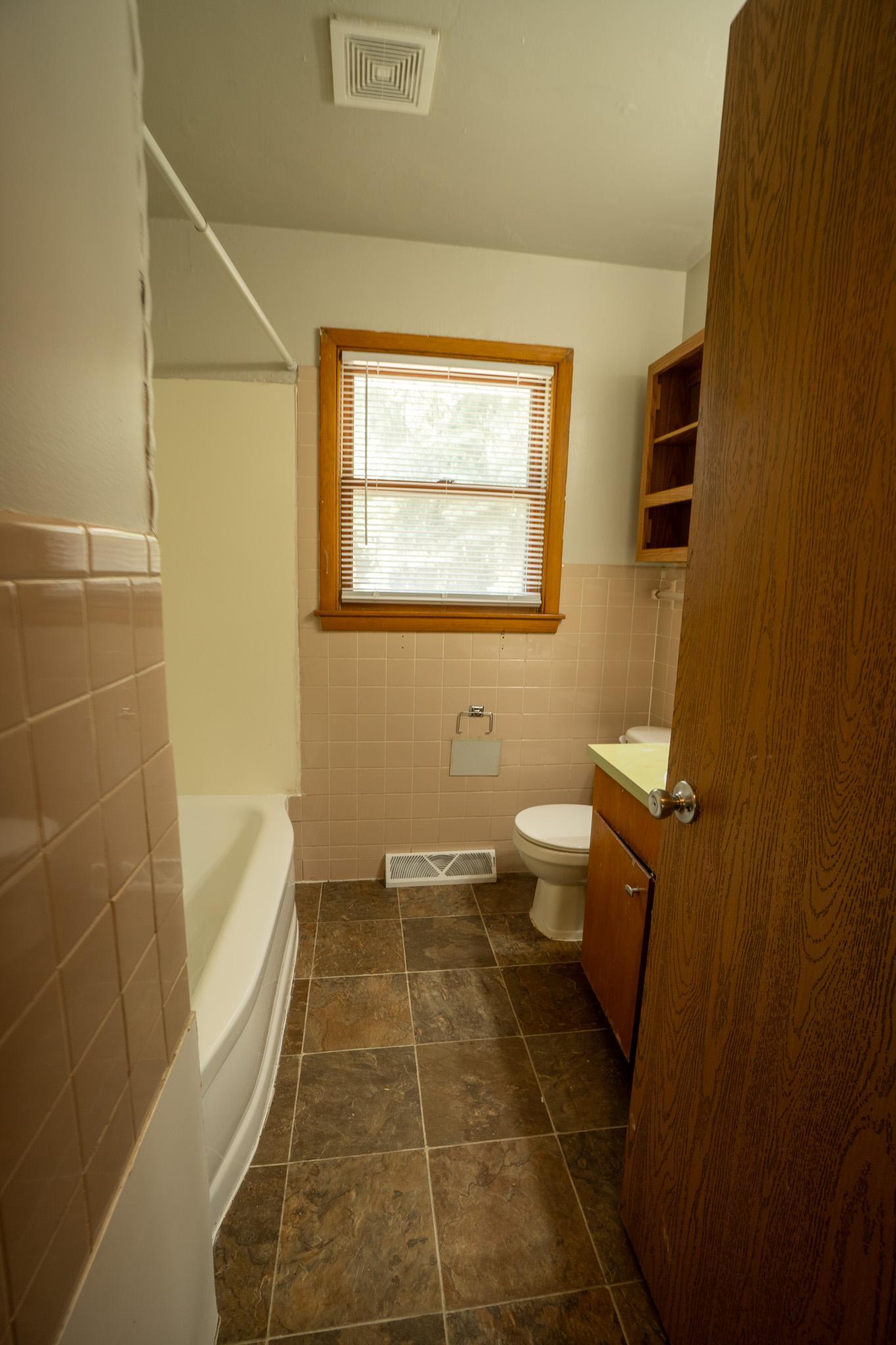 1503 15th Street S, Moorhead MN 56560 - Photo 7 of 20