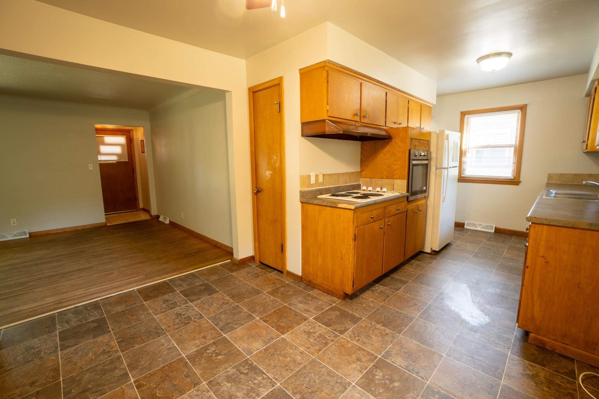 1503 15th Street S, Moorhead MN 56560 - Photo 9 of 20