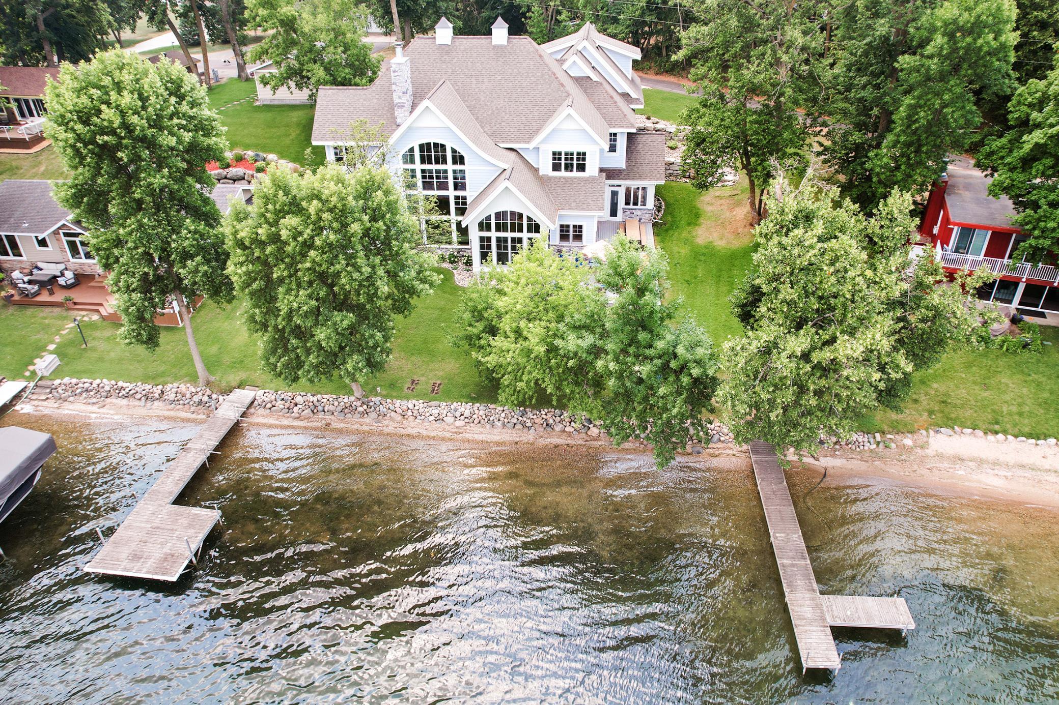2022 single family home for sale at 22195 Broadwater Drive in Pelican Rapids, MN — 6 bed, 5 bath