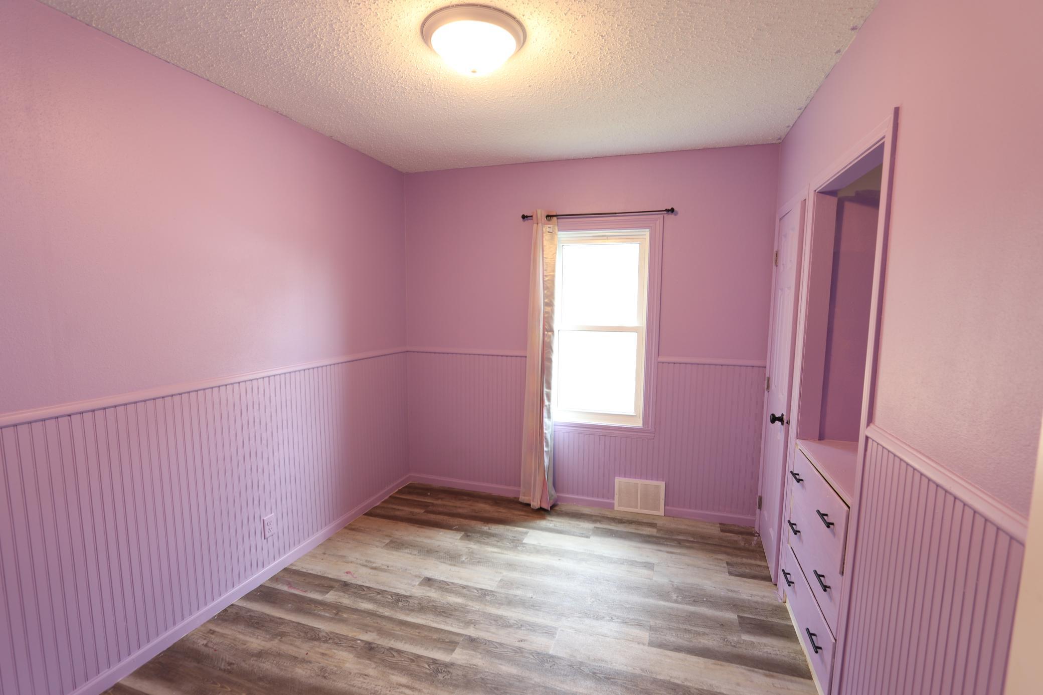 1944 single family home for sale at 105 Atlantic Avenue E in Badger, MN — 3 bed, 1 bath (photo 13 of 31)
