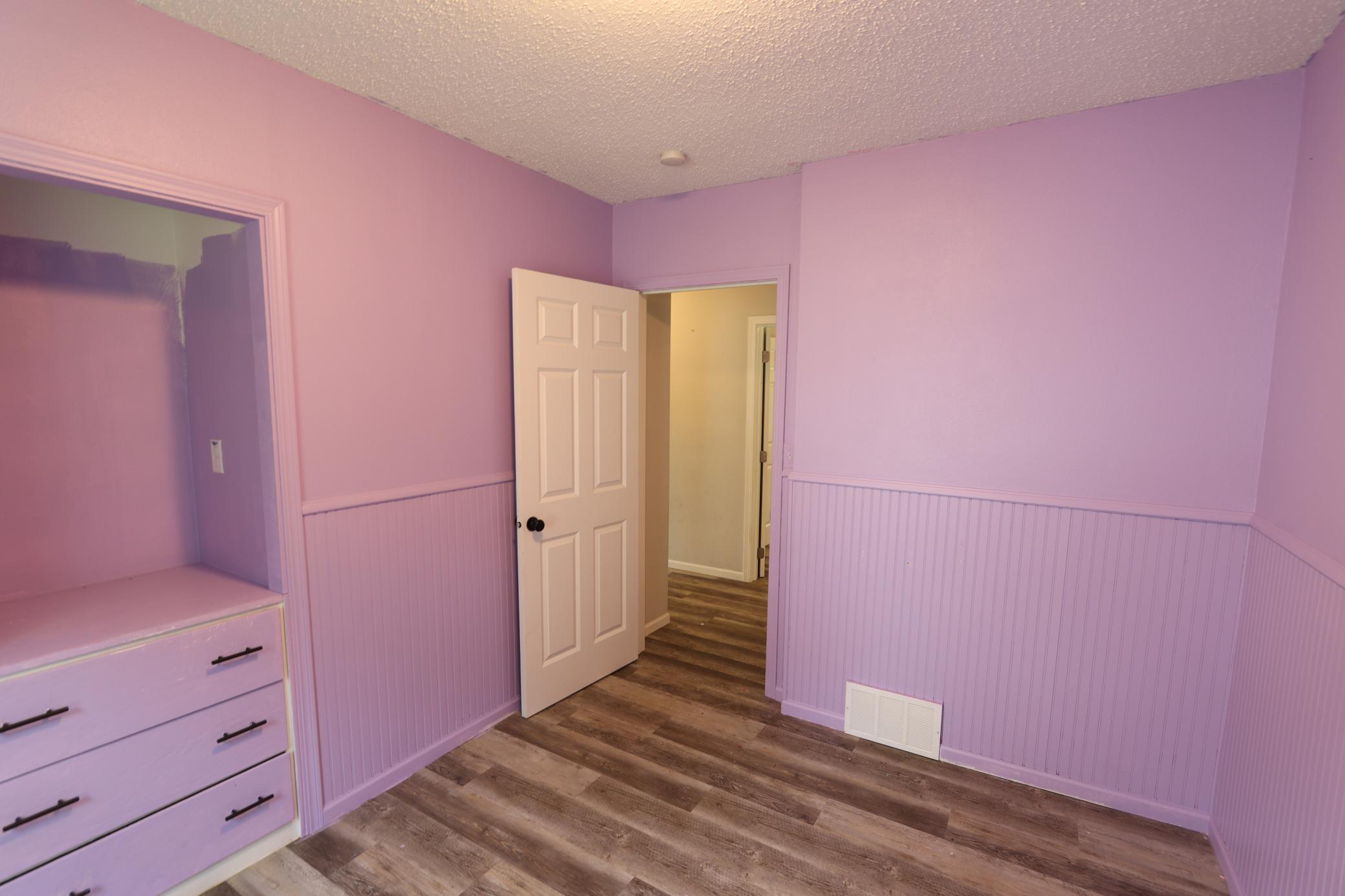 1944 single family home for sale at 105 Atlantic Avenue E in Badger, MN — 3 bed, 1 bath (photo 14 of 31)