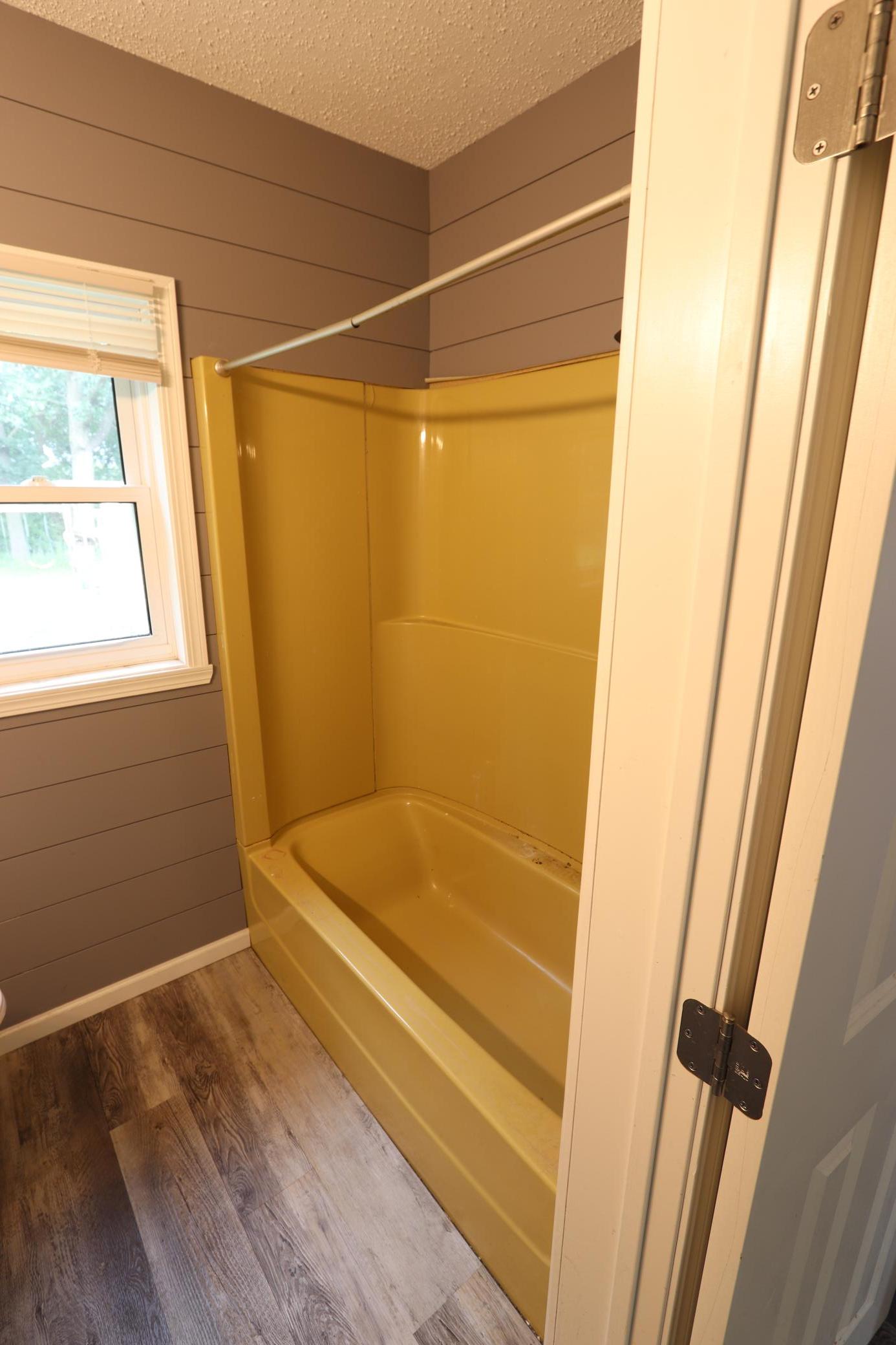 1944 single family home for sale at 105 Atlantic Avenue E in Badger, MN — 3 bed, 1 bath (photo 16 of 31)