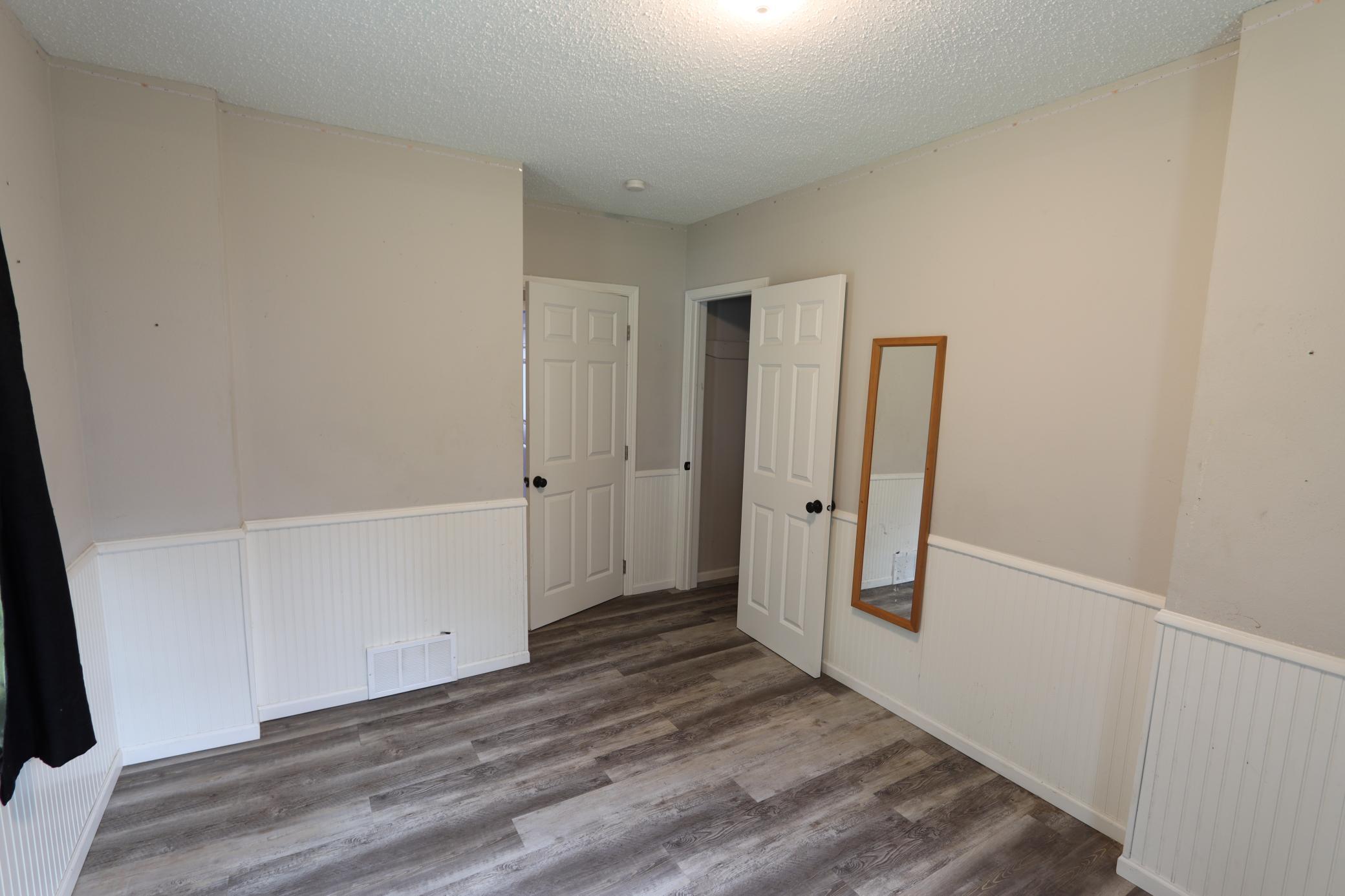 1944 single family home for sale at 105 Atlantic Avenue E in Badger, MN — 3 bed, 1 bath (photo 18 of 31)