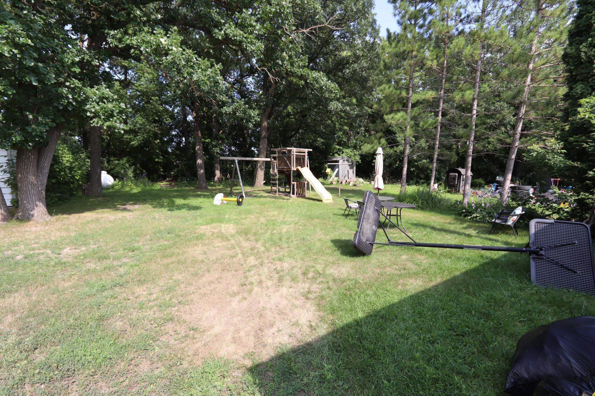 1944 single family home for sale at 105 Atlantic Avenue E in Badger, MN — 3 bed, 1 bath (photo 5 of 31)