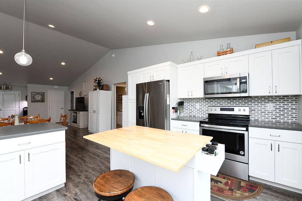 2723 W Westwood Street W, West Fargo ND 58078 - Photo 11 of 33