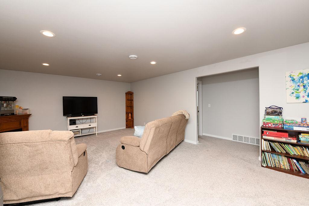 2723 W Westwood Street W, West Fargo ND 58078 - Photo 21 of 33