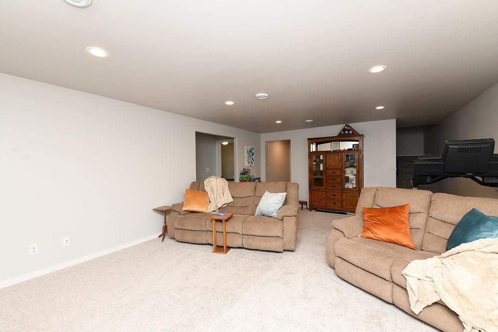 2723 W Westwood Street W, West Fargo ND 58078 - Photo 22 of 33
