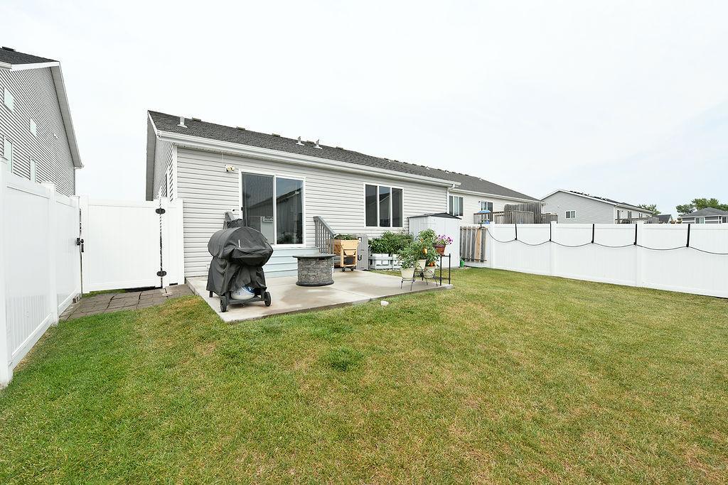 2723 W Westwood Street W, West Fargo ND 58078 - Photo 31 of 33