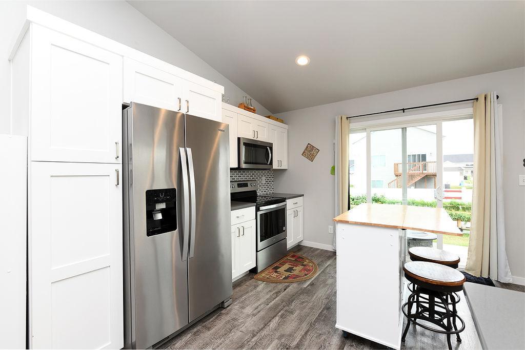 2723 W Westwood Street W, West Fargo ND 58078 - Photo 10 of 33