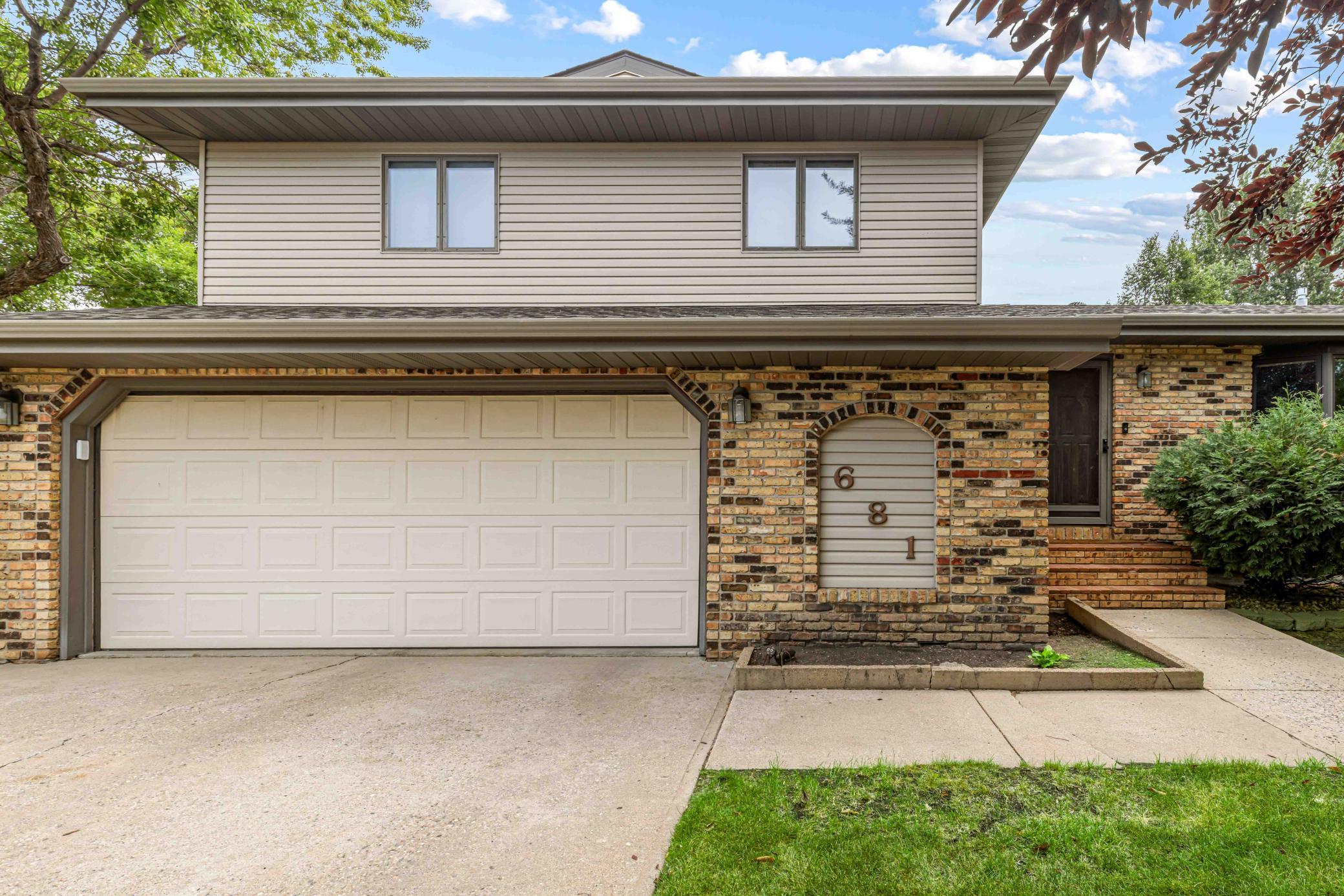 681 Cottonwood Court, West Fargo ND 58078 - Photo 2 of 62