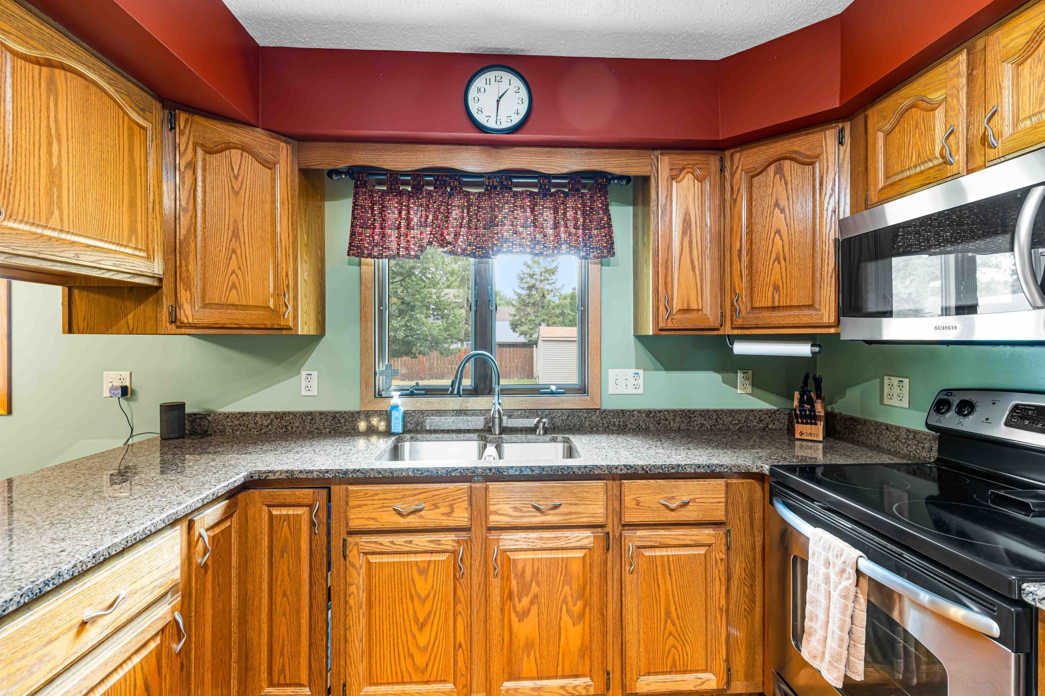 681 Cottonwood Court, West Fargo ND 58078 - Photo 14 of 62