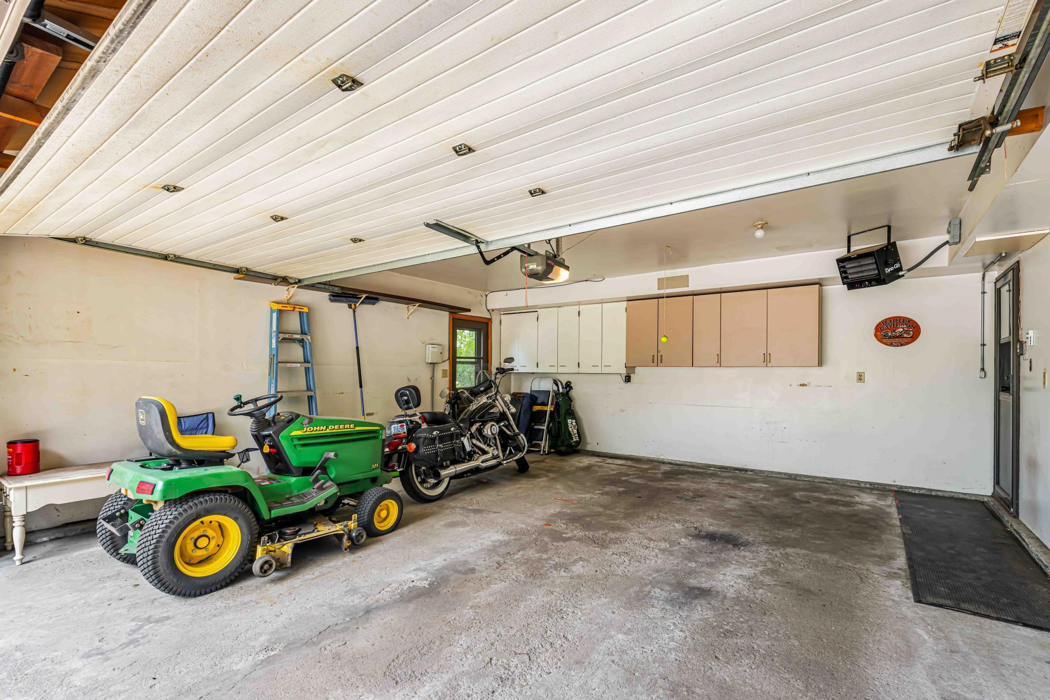 681 Cottonwood Court, West Fargo ND 58078 - Photo 24 of 62