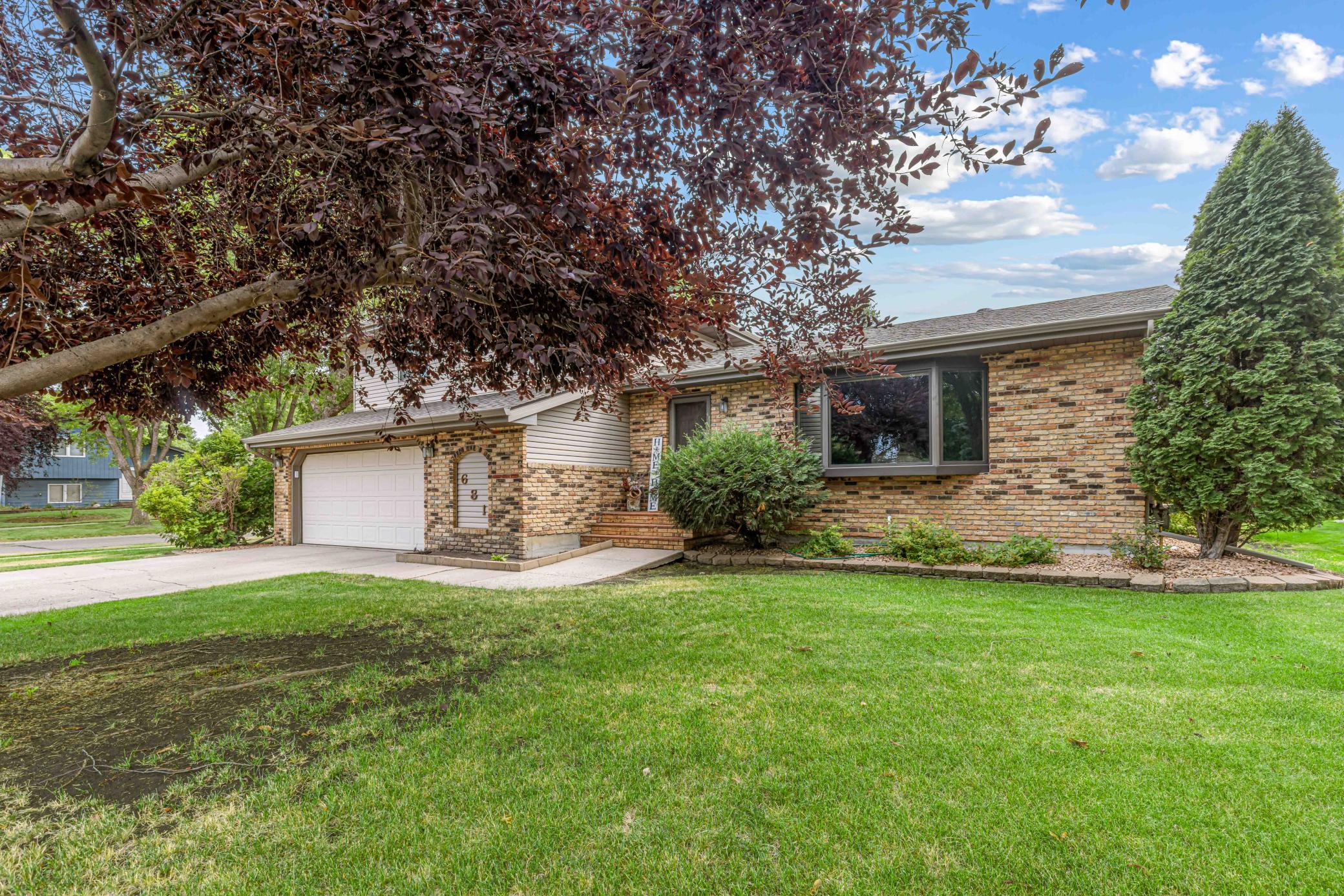 681 Cottonwood Court, West Fargo ND 58078 - Photo 5 of 62