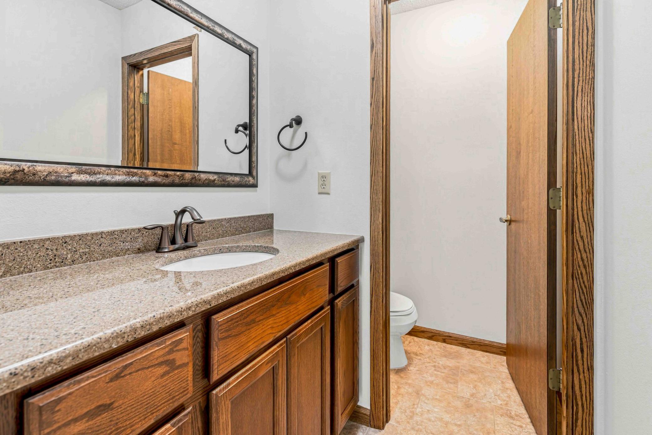 1978 single family home for sale at 681 Cottonwood Court in West Fargo, ND — 3 bed, 3 bath (photo 14 of 49)
