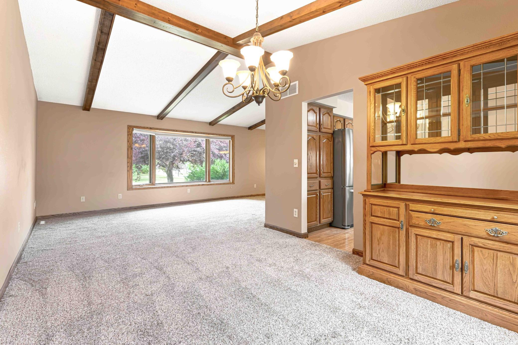1978 single family home for sale at 681 Cottonwood Court in West Fargo, ND — 3 bed, 3 bath (photo 7 of 49)