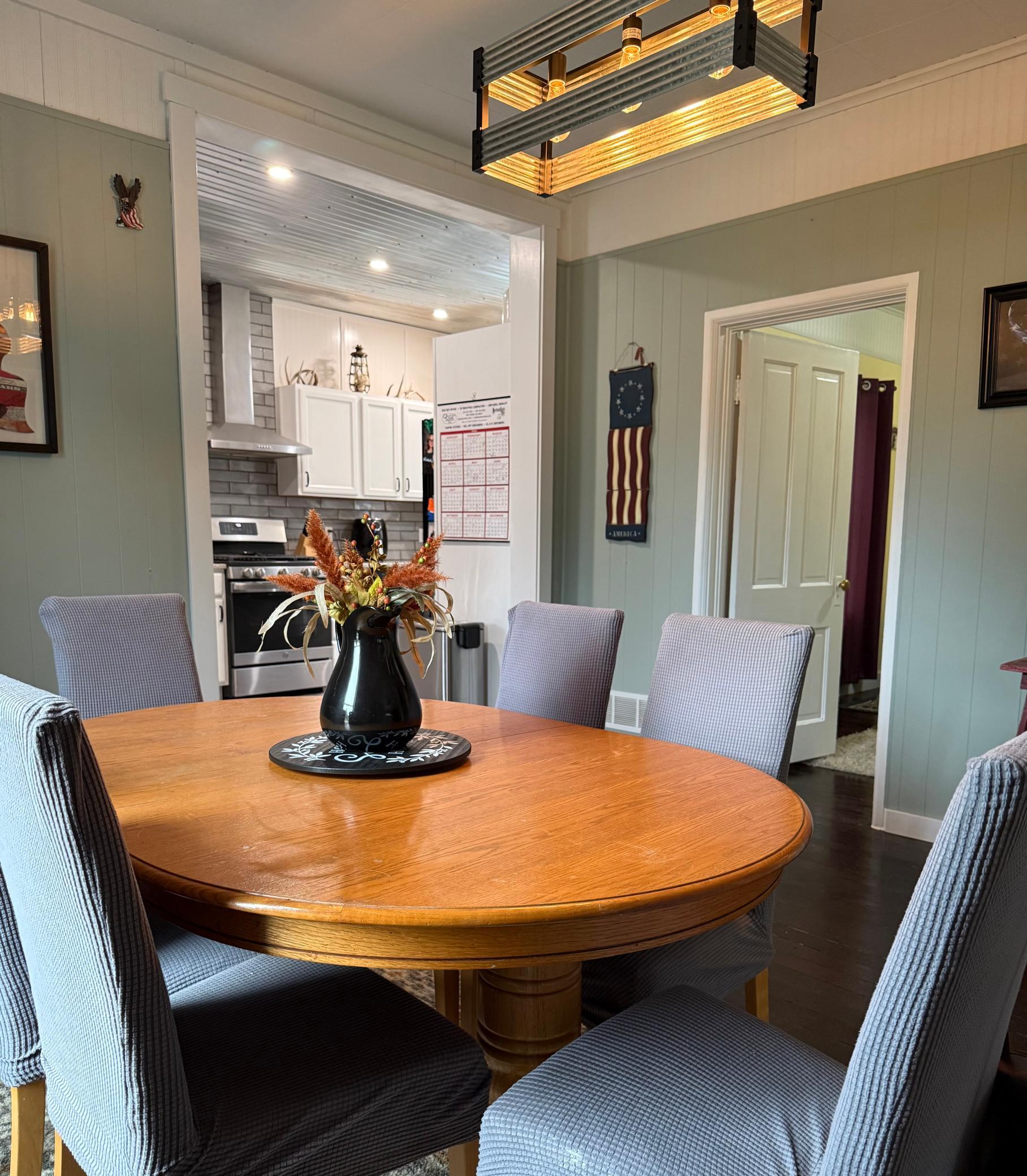 1903 single family home for sale at 352 3rd Avenue S in Casselton, ND — 2 bed, 3 bath (photo 11 of 47)