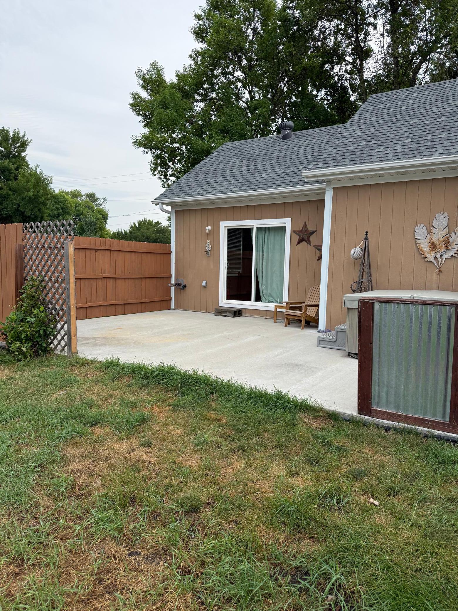 1903 single family home for sale at 352 3rd Avenue S in Casselton, ND — 2 bed, 3 bath (photo 37 of 47)