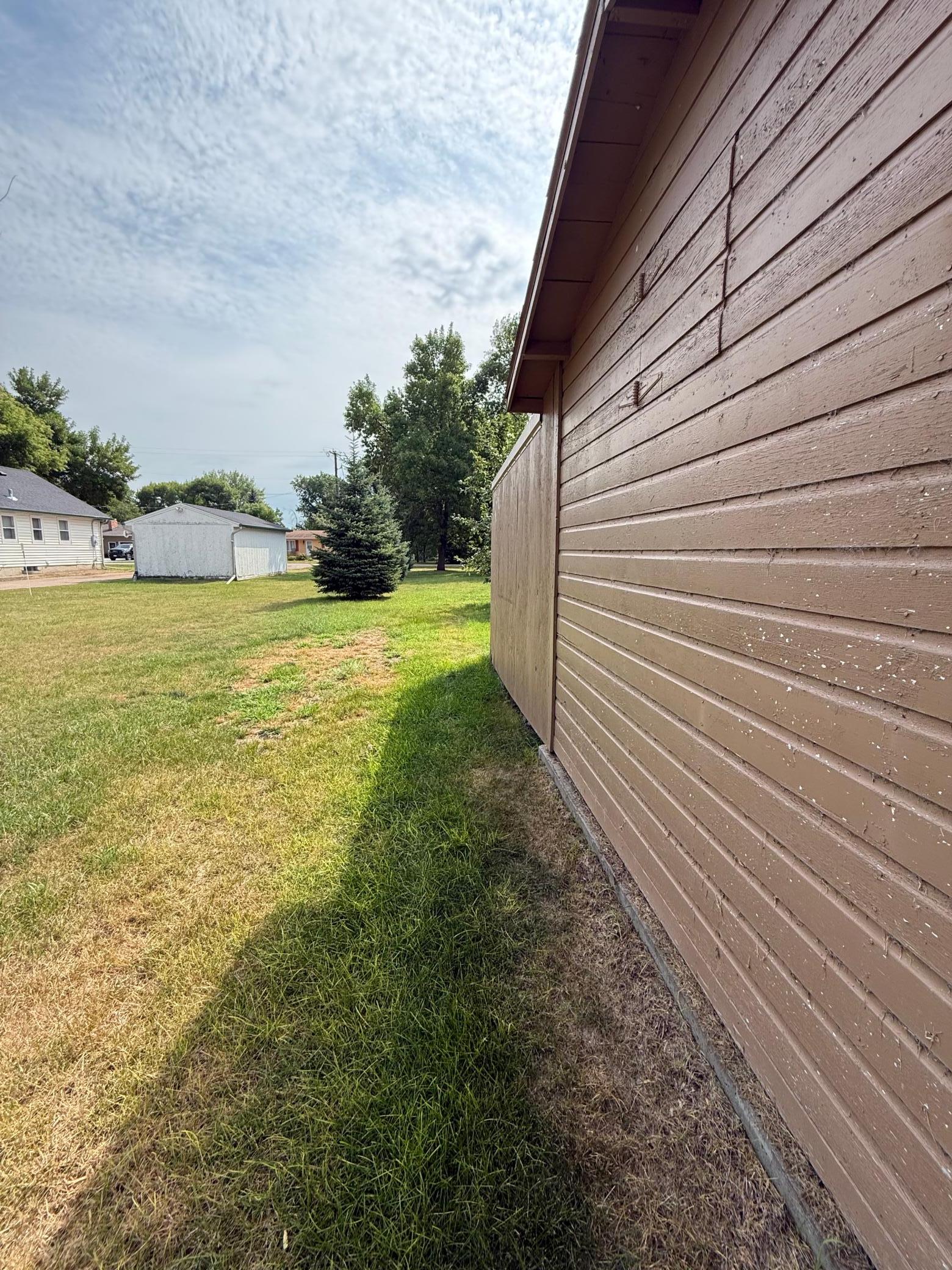 1903 single family home for sale at 352 3rd Avenue S in Casselton, ND — 2 bed, 3 bath (photo 42 of 47)
