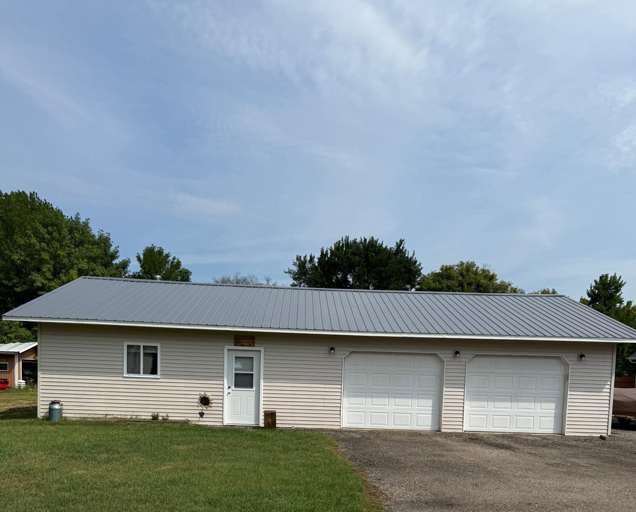 1903 single family home for sale at 352 3rd Avenue S in Casselton, ND — 2 bed, 3 bath (photo 43 of 47)