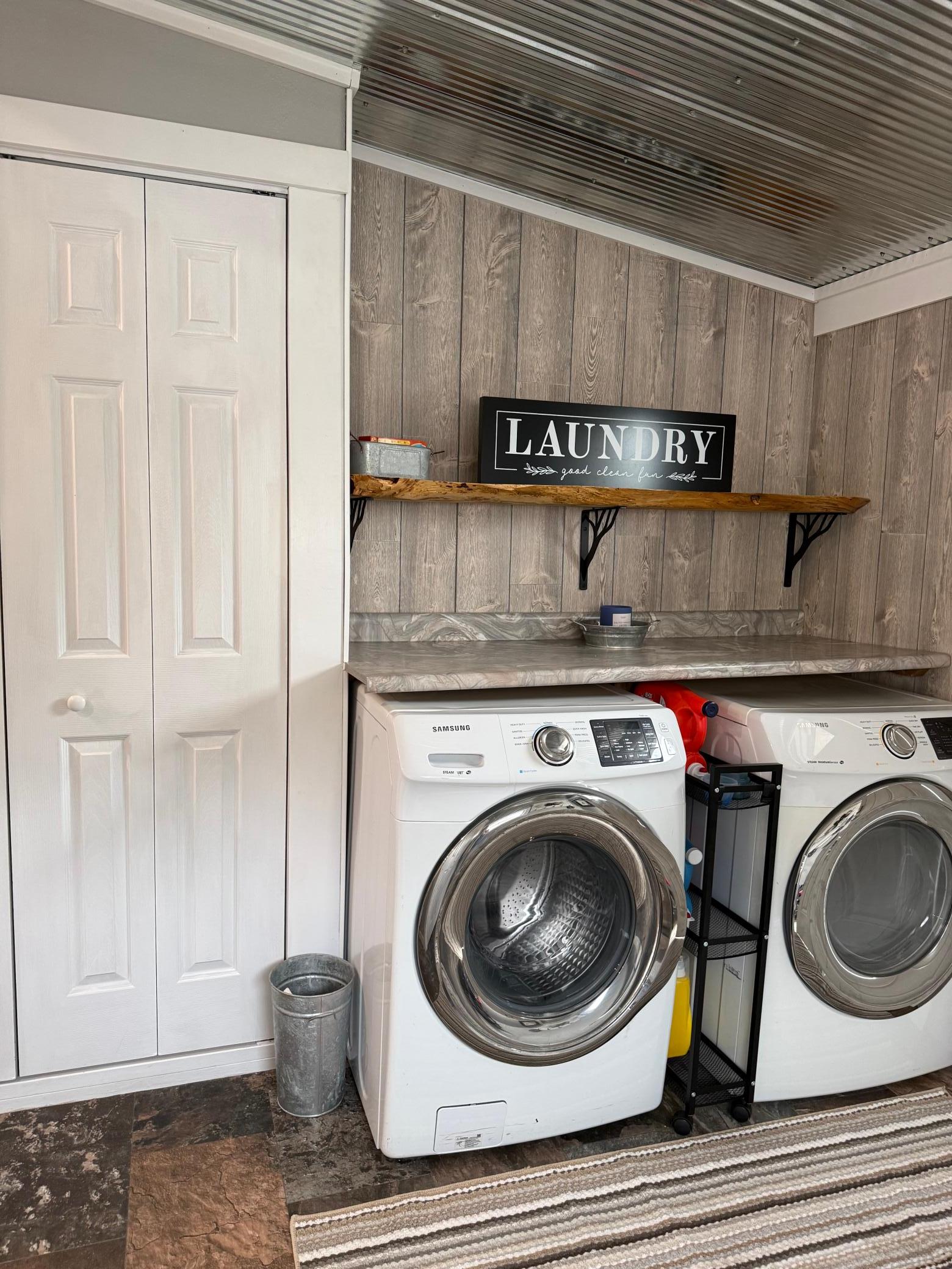 1903 single family home for sale at 352 3rd Avenue S in Casselton, ND — 2 bed, 3 bath (photo 6 of 47)