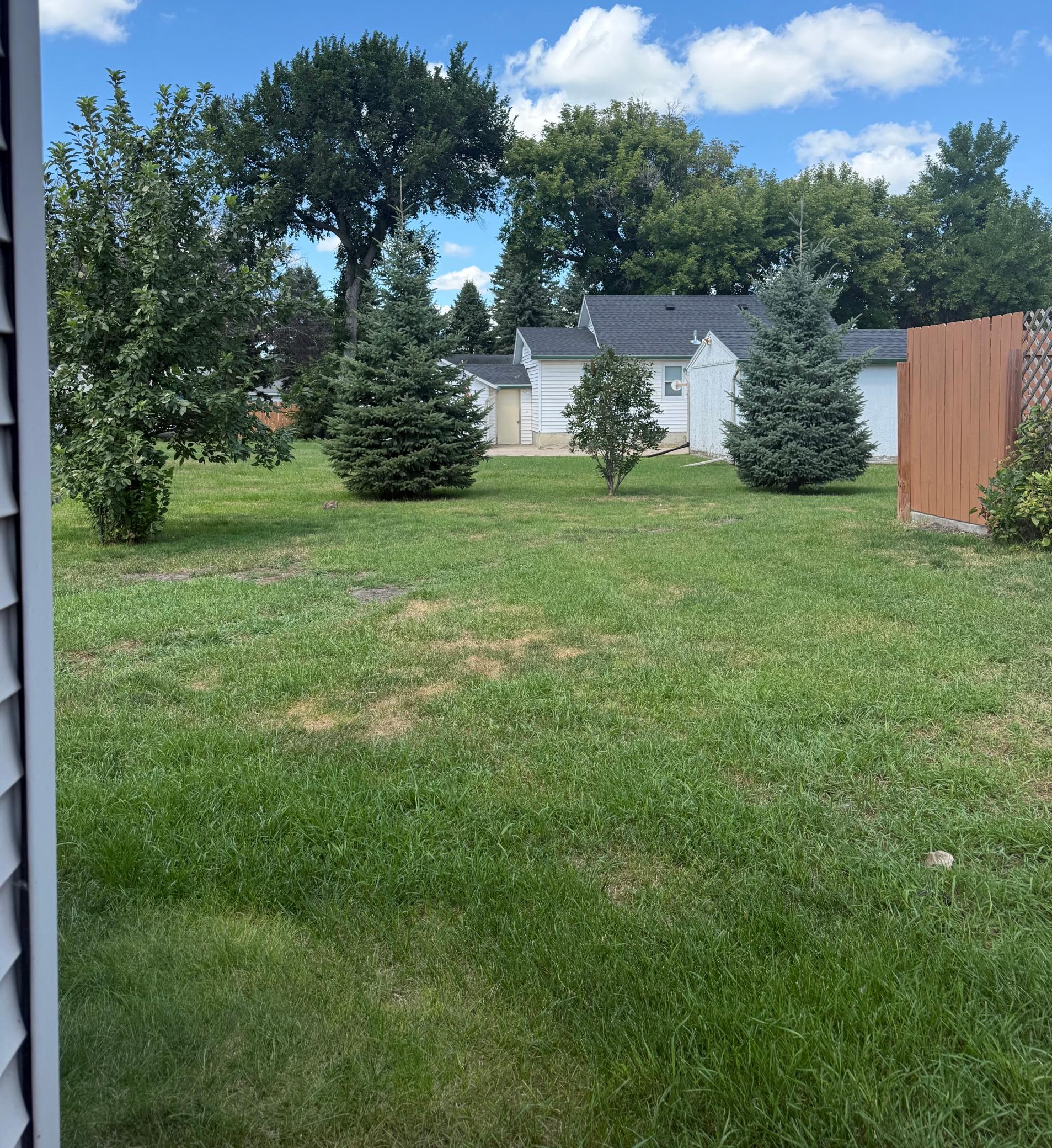 1903 single family home for sale at 352 3rd Avenue S in Casselton, ND — 2 bed, 3 bath (photo 39 of 43)
