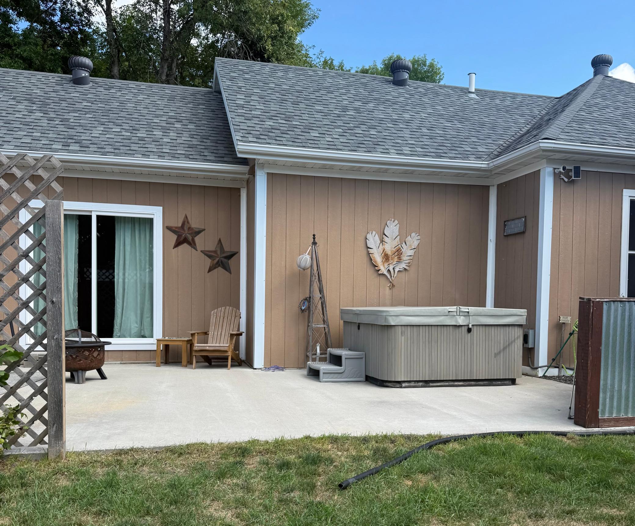 1903 single family home for sale at 352 3rd Avenue S in Casselton, ND — 2 bed, 3 bath (photo 40 of 43)
