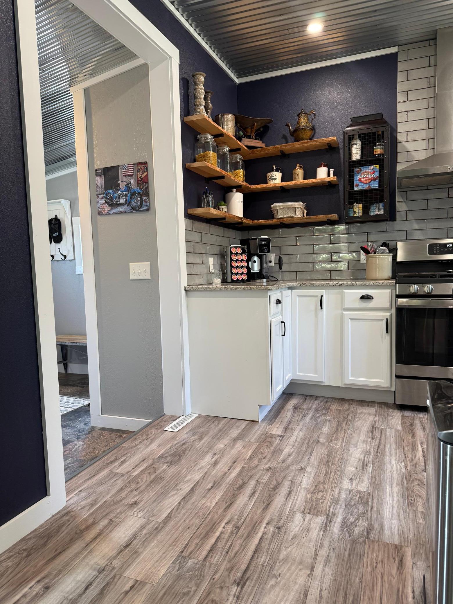 1903 single family home for sale at 352 3rd Avenue S in Casselton, ND — 2 bed, 3 bath (photo 5 of 43)