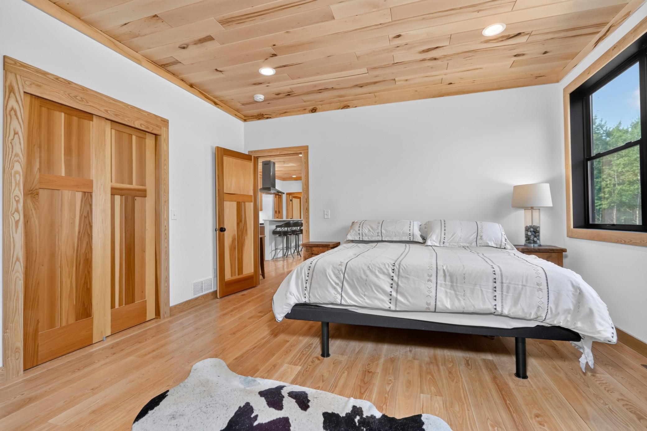 2019 single family home for sale at 58946 Scenic Highway in Bigfork, MN — 2 bed, 2 bath (photo 21 of 70)