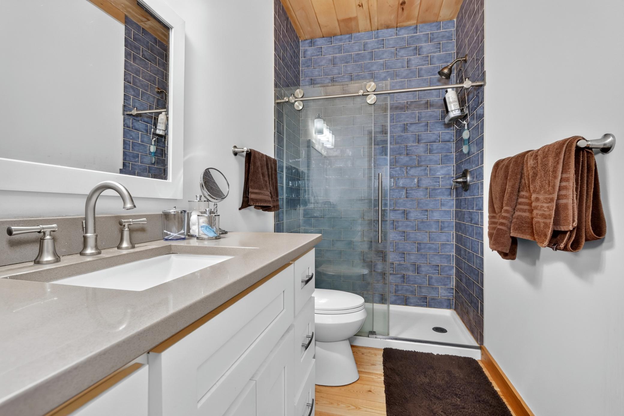 2019 single family home for sale at 58946 Scenic Highway in Bigfork, MN — 2 bed, 2 bath (photo 25 of 70)