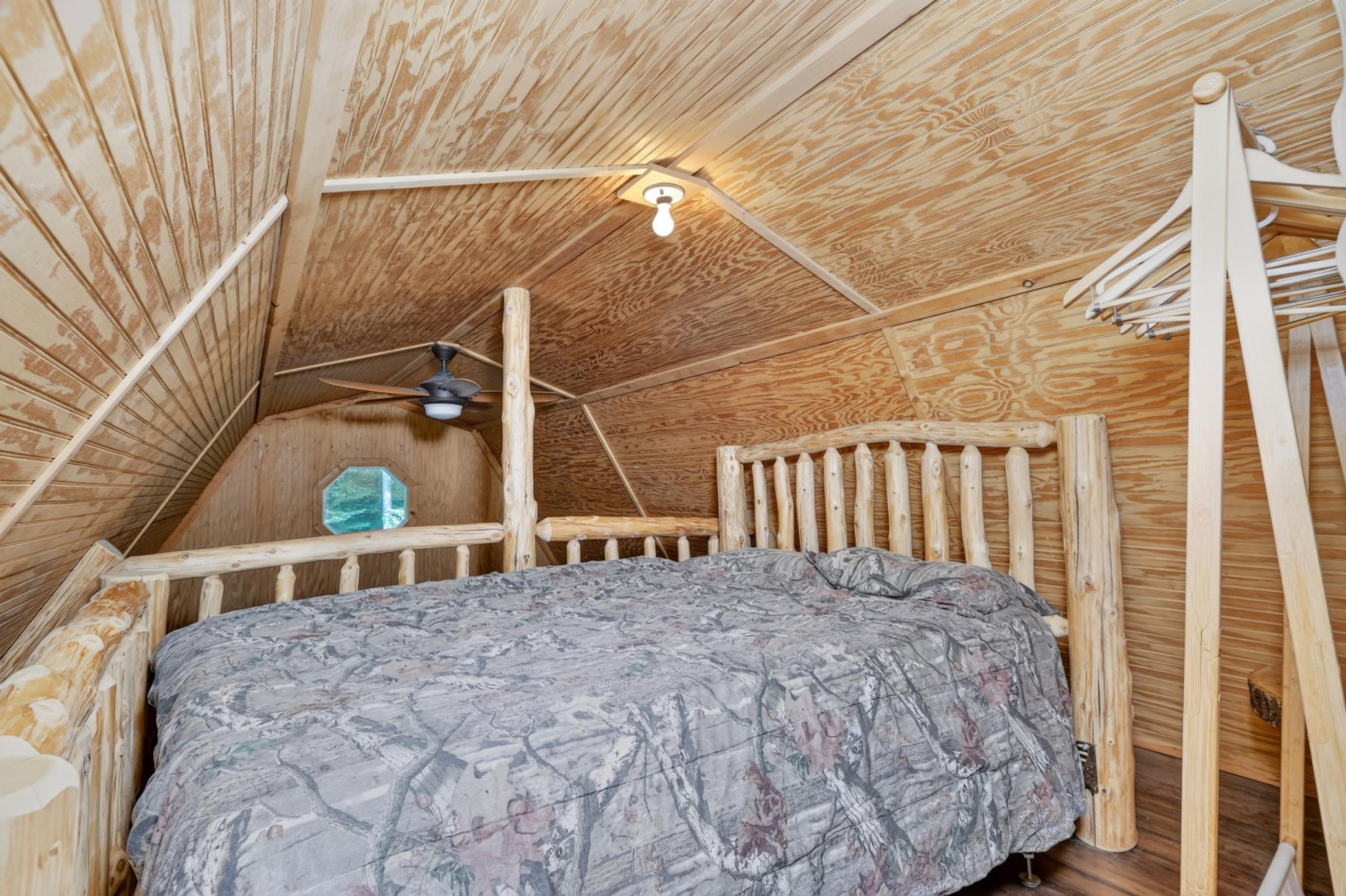 2019 single family home for sale at 58946 Scenic Highway in Bigfork, MN — 2 bed, 2 bath (photo 47 of 70)