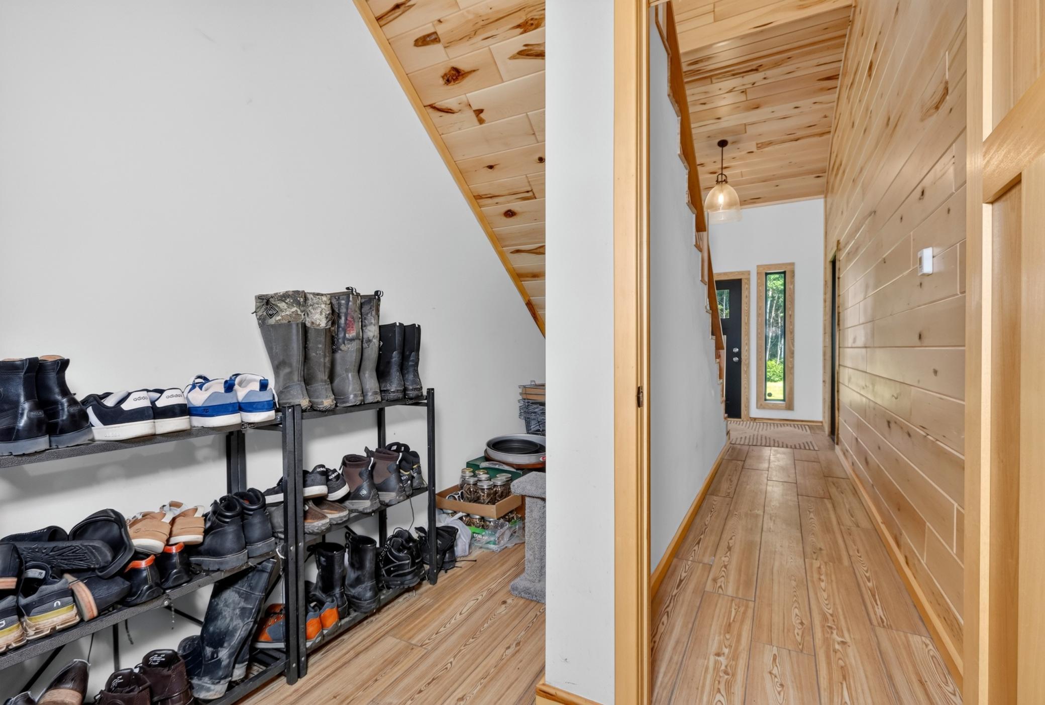 2019 single family home for sale at 58946 Scenic Highway in Bigfork, MN — 2 bed, 2 bath (photo 8 of 70)