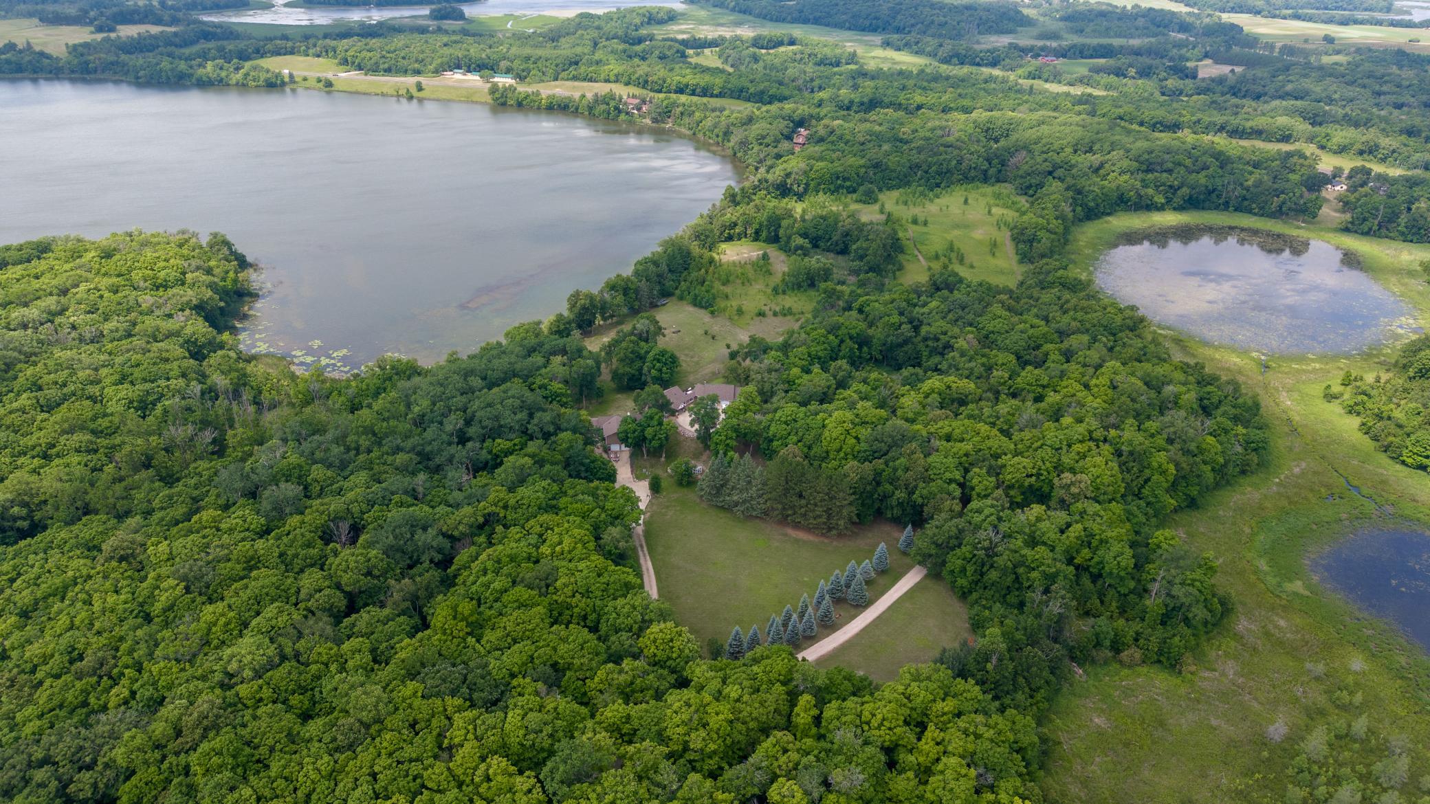 1995 single family home for sale at 51383 Bucks Mill Road in Detroit Lakes, MN — 5 bed, 4 bath (photo 15 of 79)