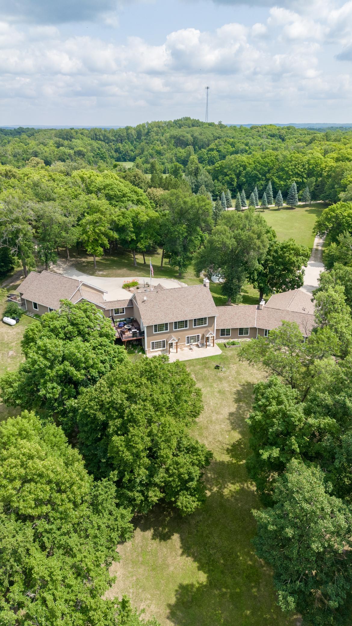 1995 single family home for sale at 51383 Bucks Mill Road in Detroit Lakes, MN — 5 bed, 4 bath (photo 20 of 79)