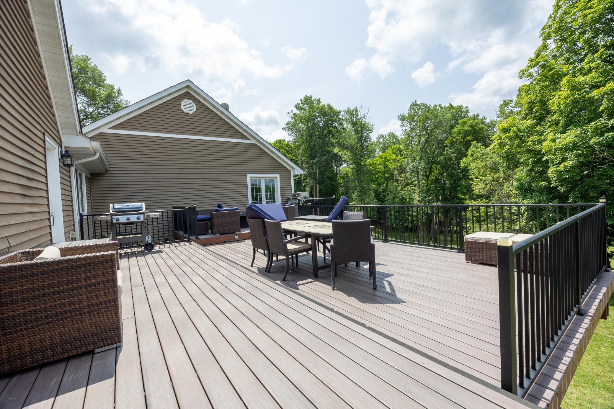 1995 single family home for sale at 51383 Bucks Mill Road in Detroit Lakes, MN — 5 bed, 4 bath (photo 41 of 79)