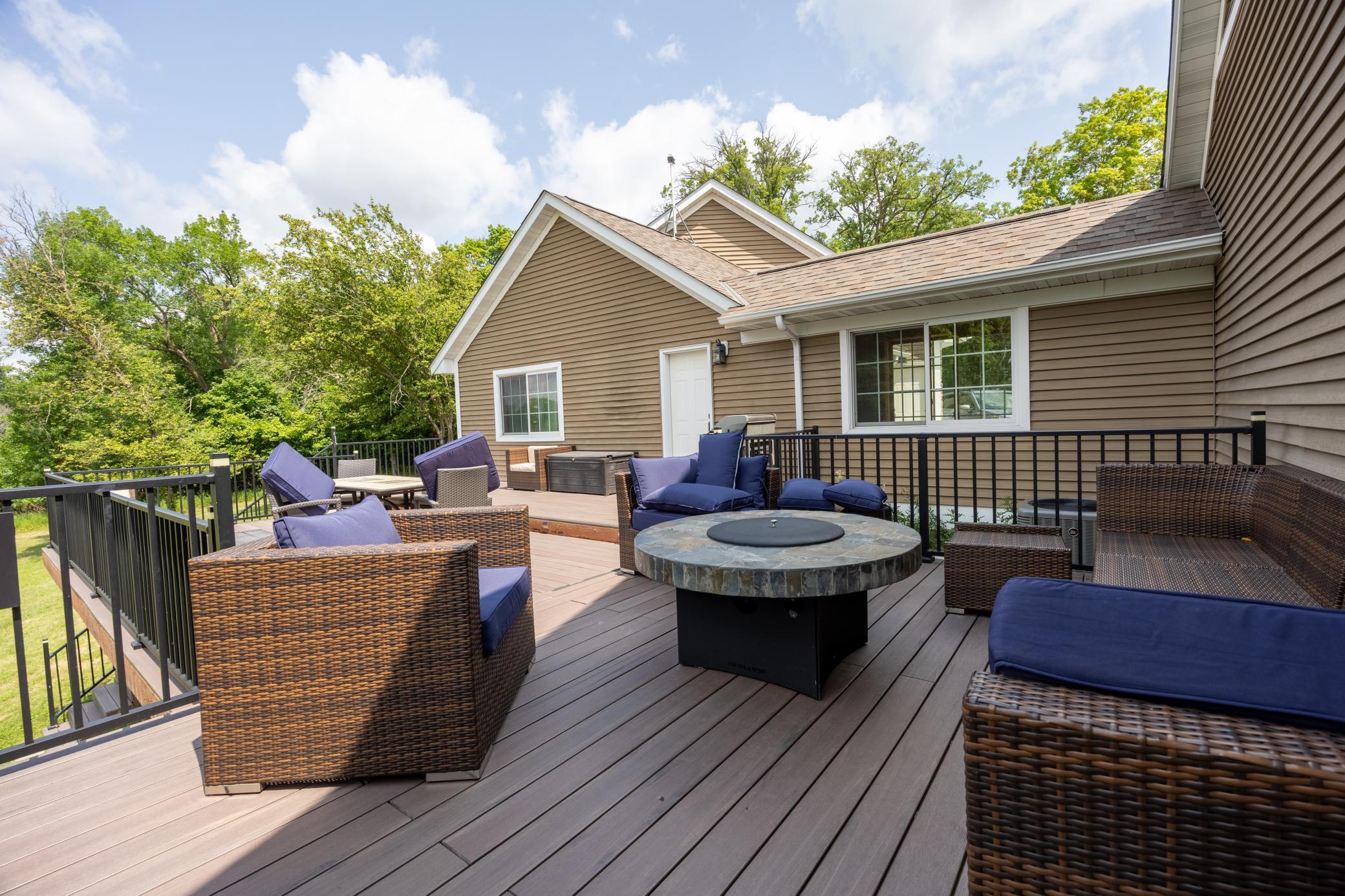 1995 single family home for sale at 51383 Bucks Mill Road in Detroit Lakes, MN — 5 bed, 4 bath (photo 42 of 79)