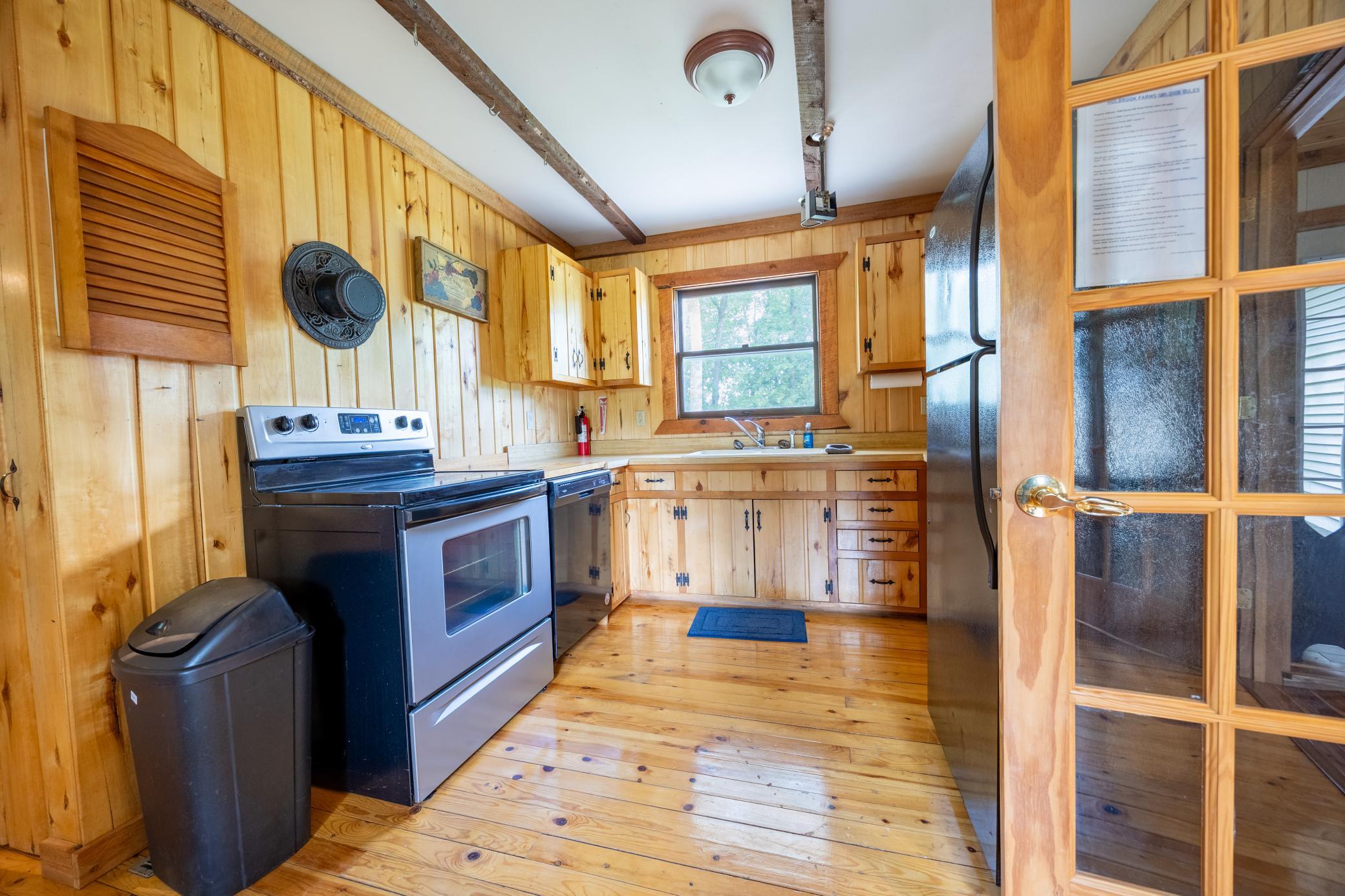 1995 single family home for sale at 51383 Bucks Mill Road in Detroit Lakes, MN — 5 bed, 4 bath (photo 60 of 79)