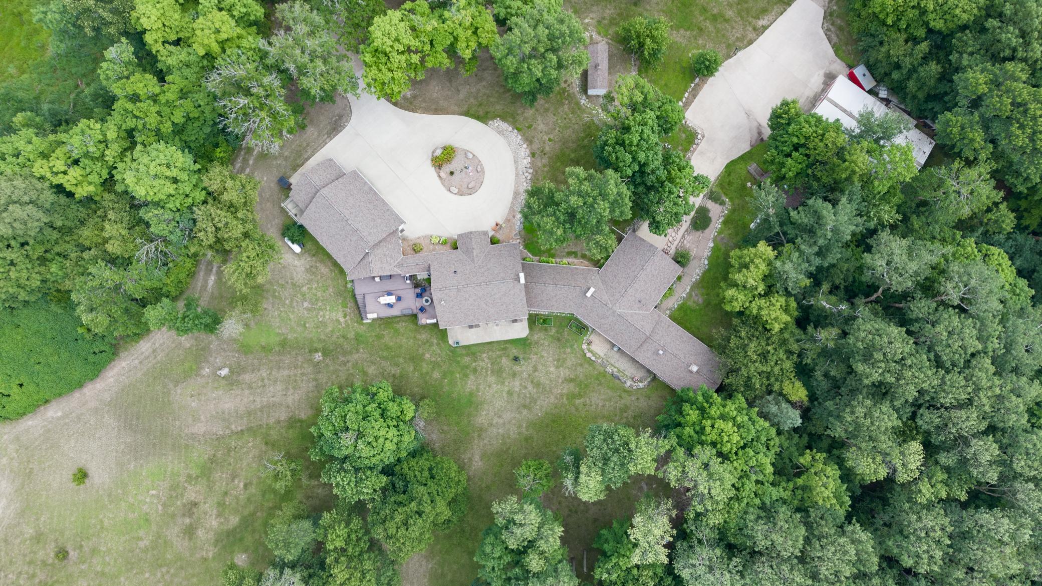 1995 single family home for sale at 51383 Bucks Mill Road in Detroit Lakes, MN — 5 bed, 4 bath (photo 7 of 79)