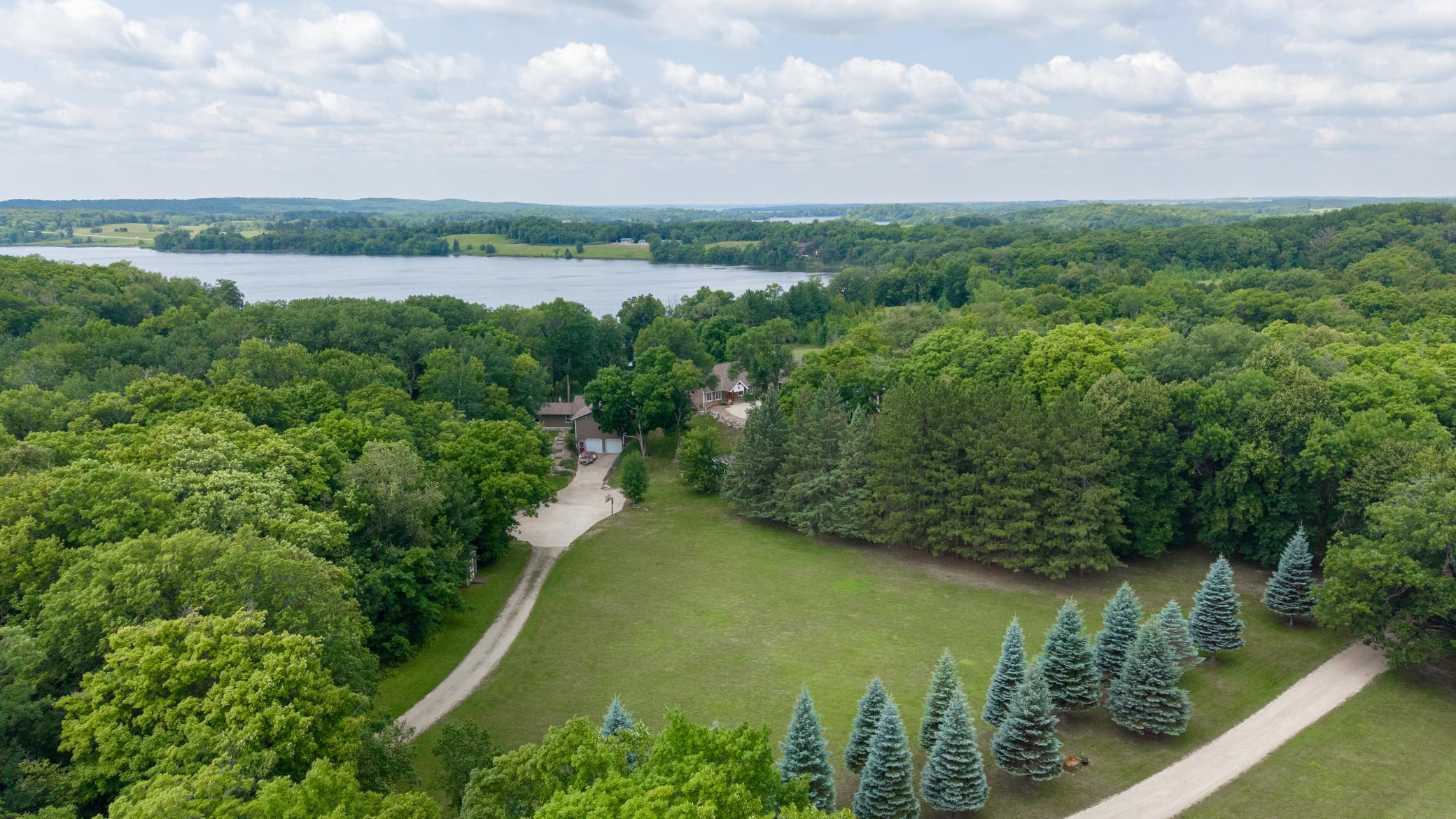 1995 single family home for sale at 51383 Bucks Mill Road in Detroit Lakes, MN — 5 bed, 4 bath (photo 8 of 79)