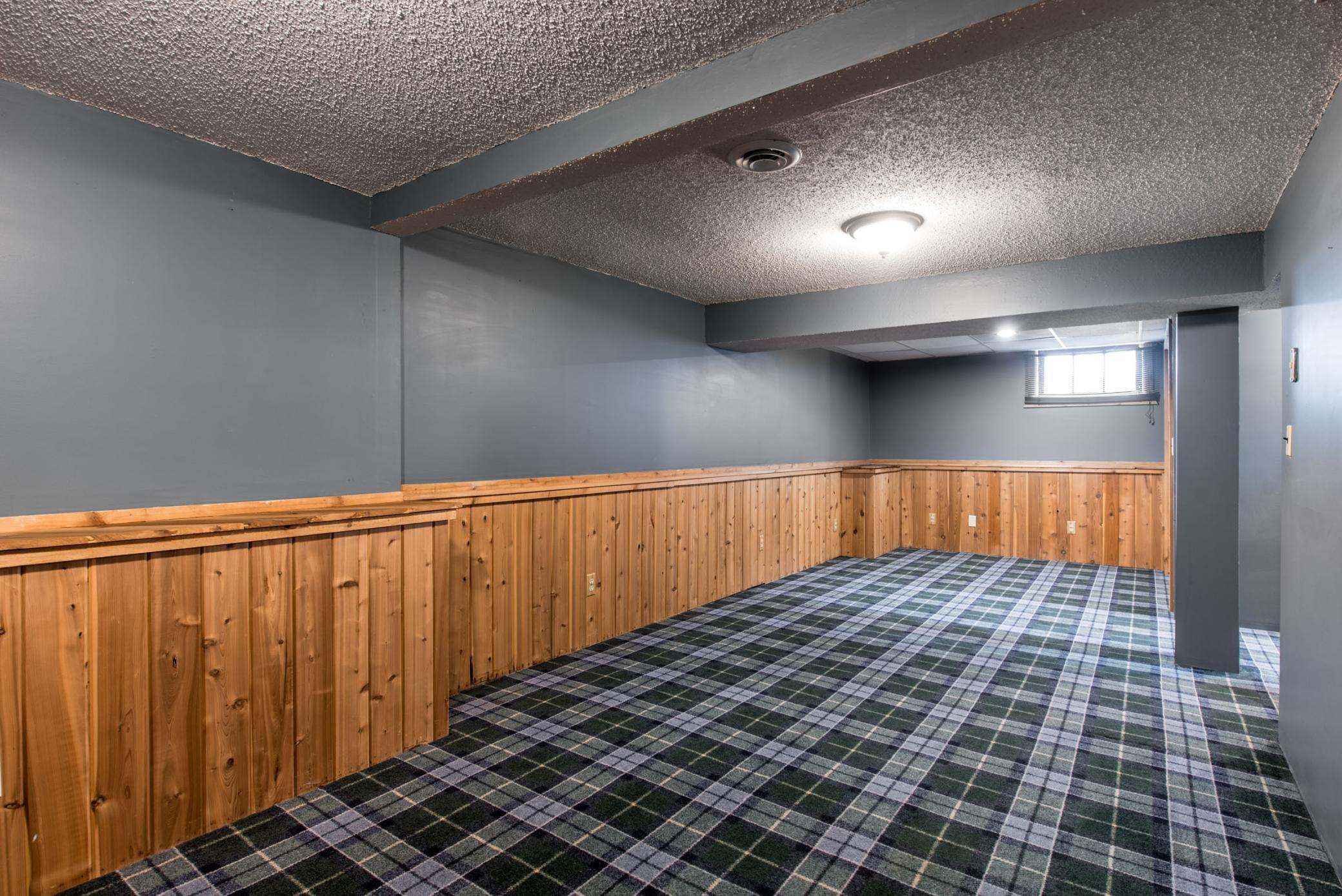 1927 single family home for sale at 1307 Cedar Street in Alexandria, MN — 2 bed, 2 bath (photo 18 of 28)