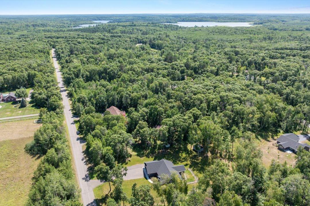 2024 single family home for sale at 29887 Suffolk Drive in Pequot Lakes, MN — 3 bed, 2 bath (photo 25 of 31)